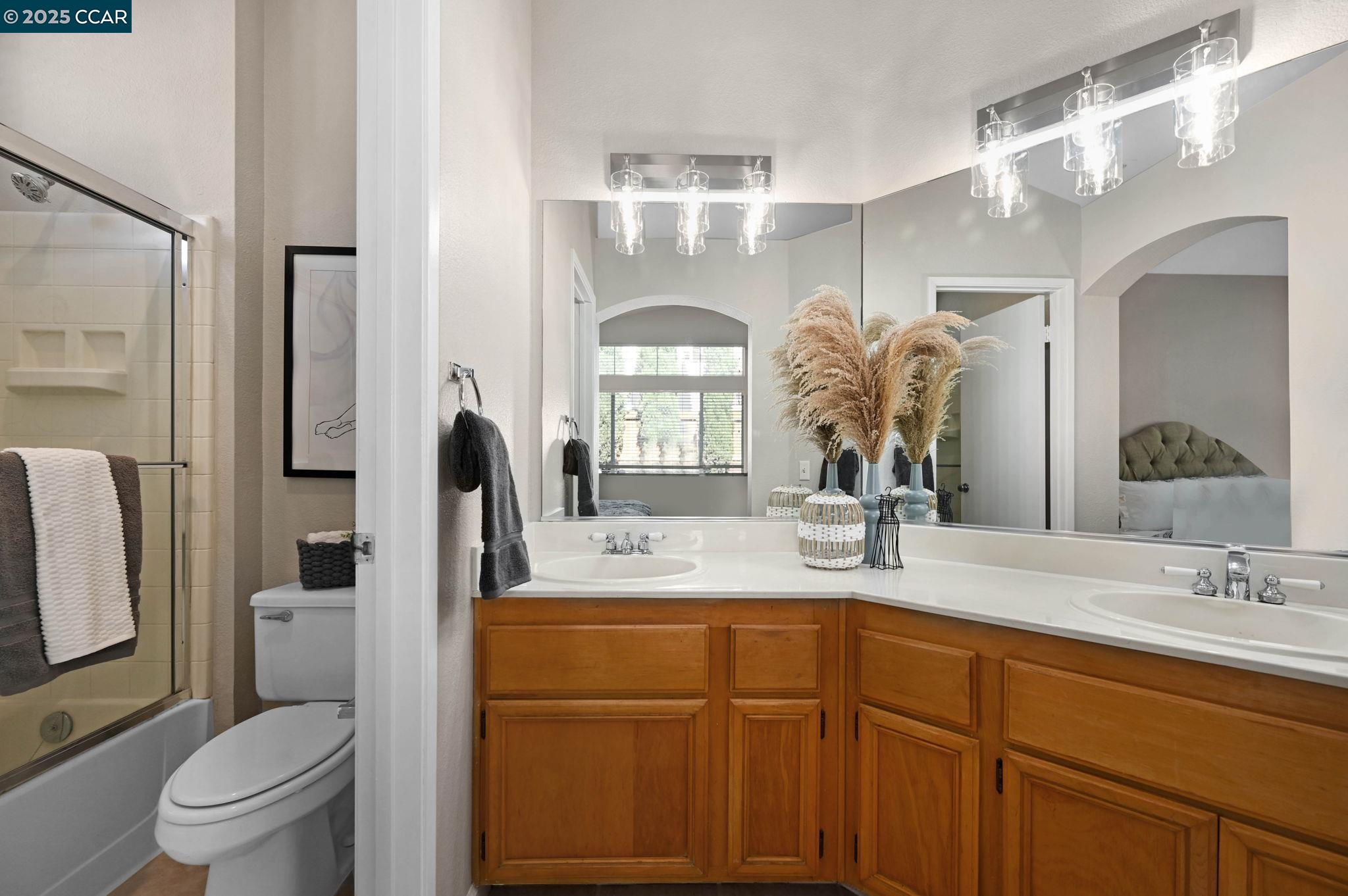 Detail Gallery Image 19 of 25 For 4932 Bridle Way, Antioch,  CA 94531 - 3 Beds | 2 Baths