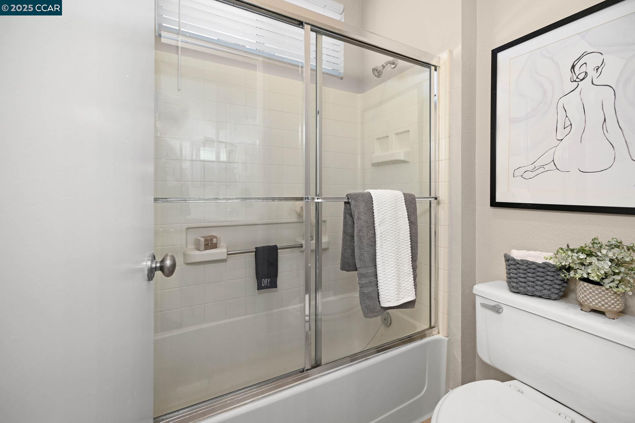 Detail Gallery Image 20 of 25 For 4932 Bridle Way, Antioch,  CA 94531 - 3 Beds | 2 Baths
