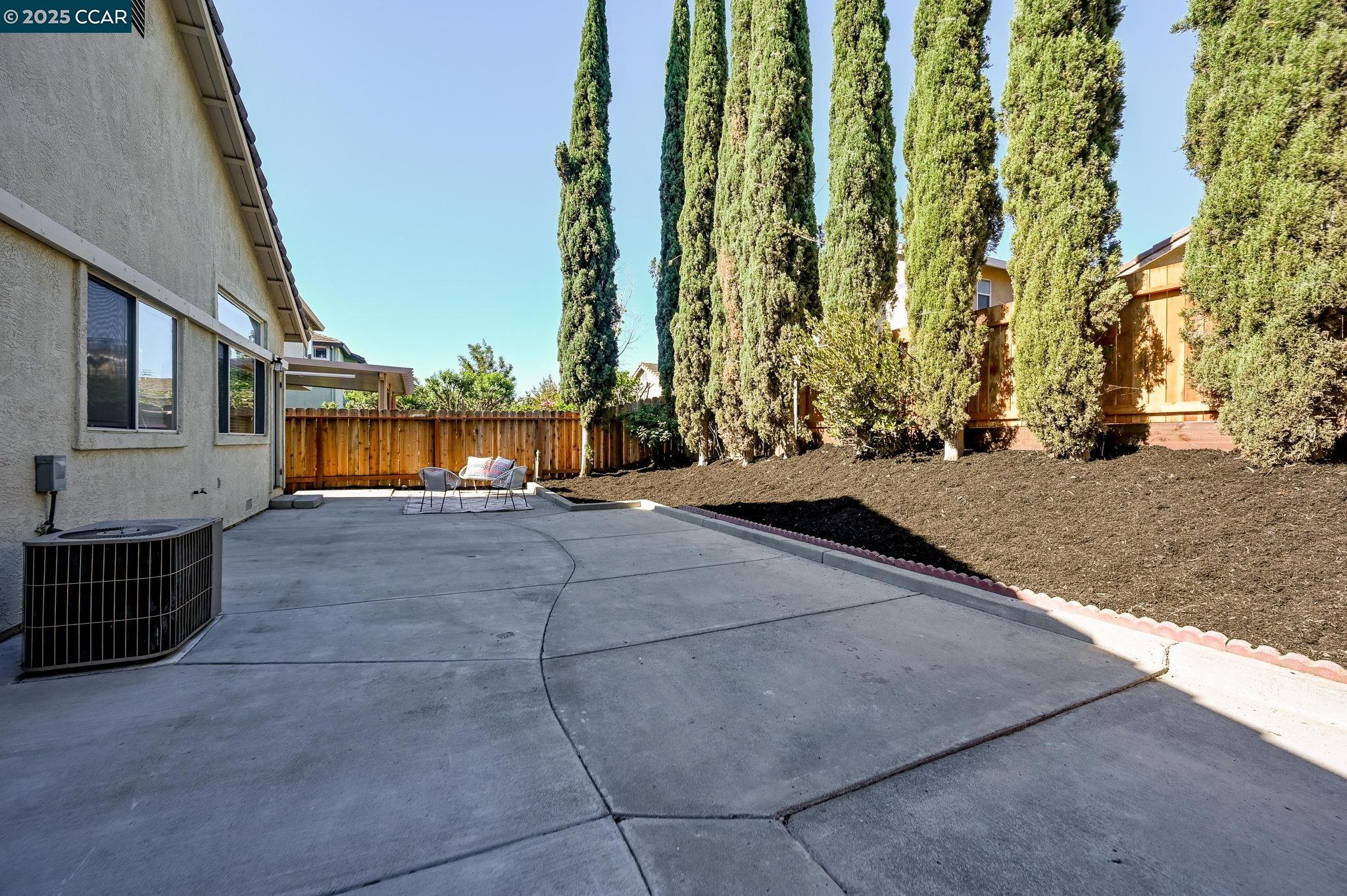 Detail Gallery Image 23 of 25 For 4932 Bridle Way, Antioch,  CA 94531 - 3 Beds | 2 Baths