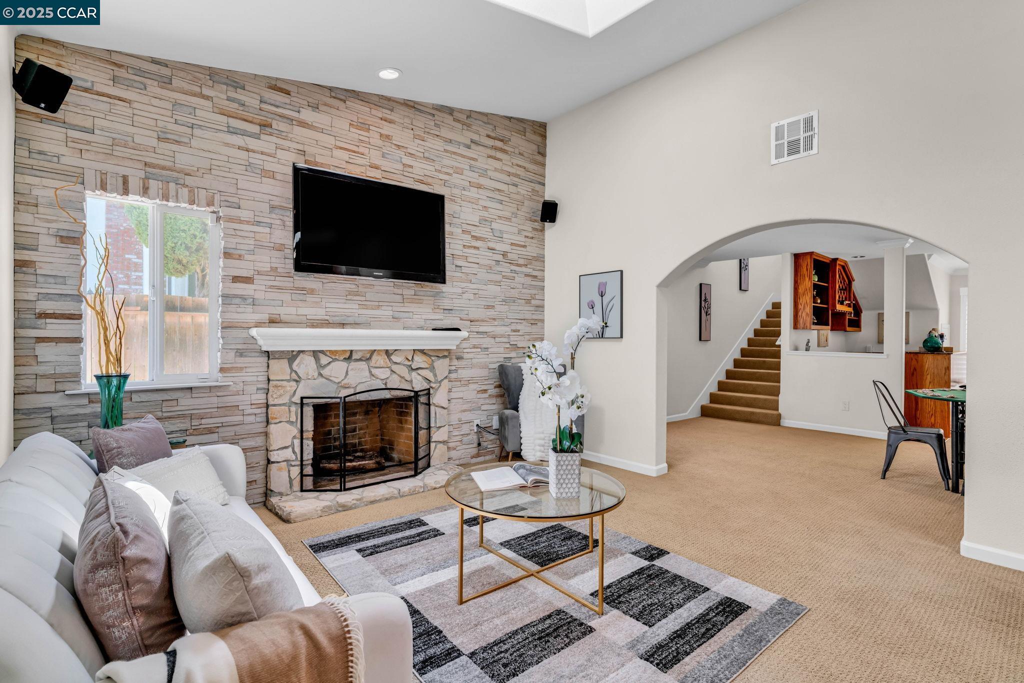 Detail Gallery Image 14 of 44 For 1144 Stirling Dr, Rodeo,  CA 94572 - 4 Beds | 3 Baths