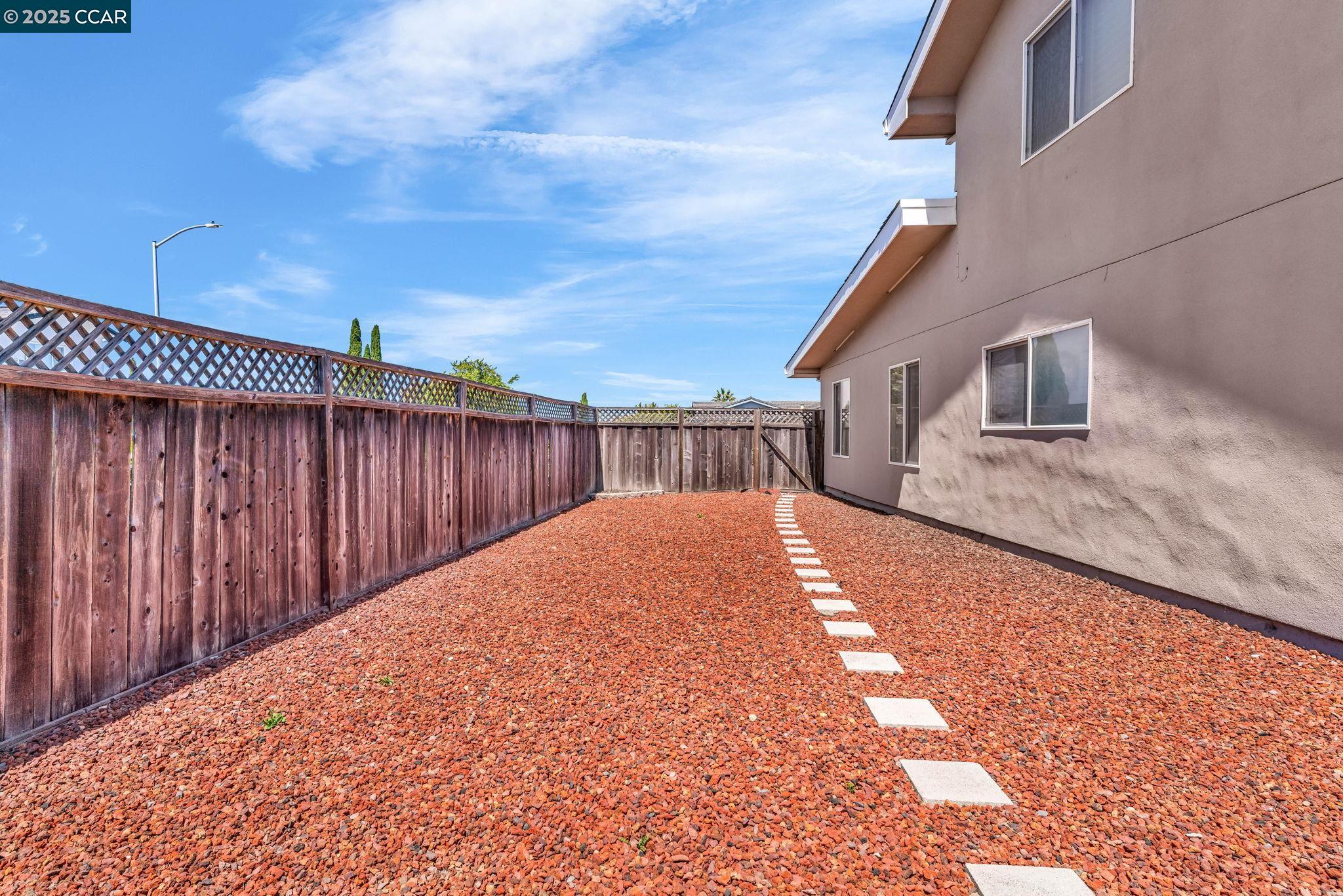 Detail Gallery Image 42 of 44 For 1144 Stirling Dr, Rodeo,  CA 94572 - 4 Beds | 3 Baths