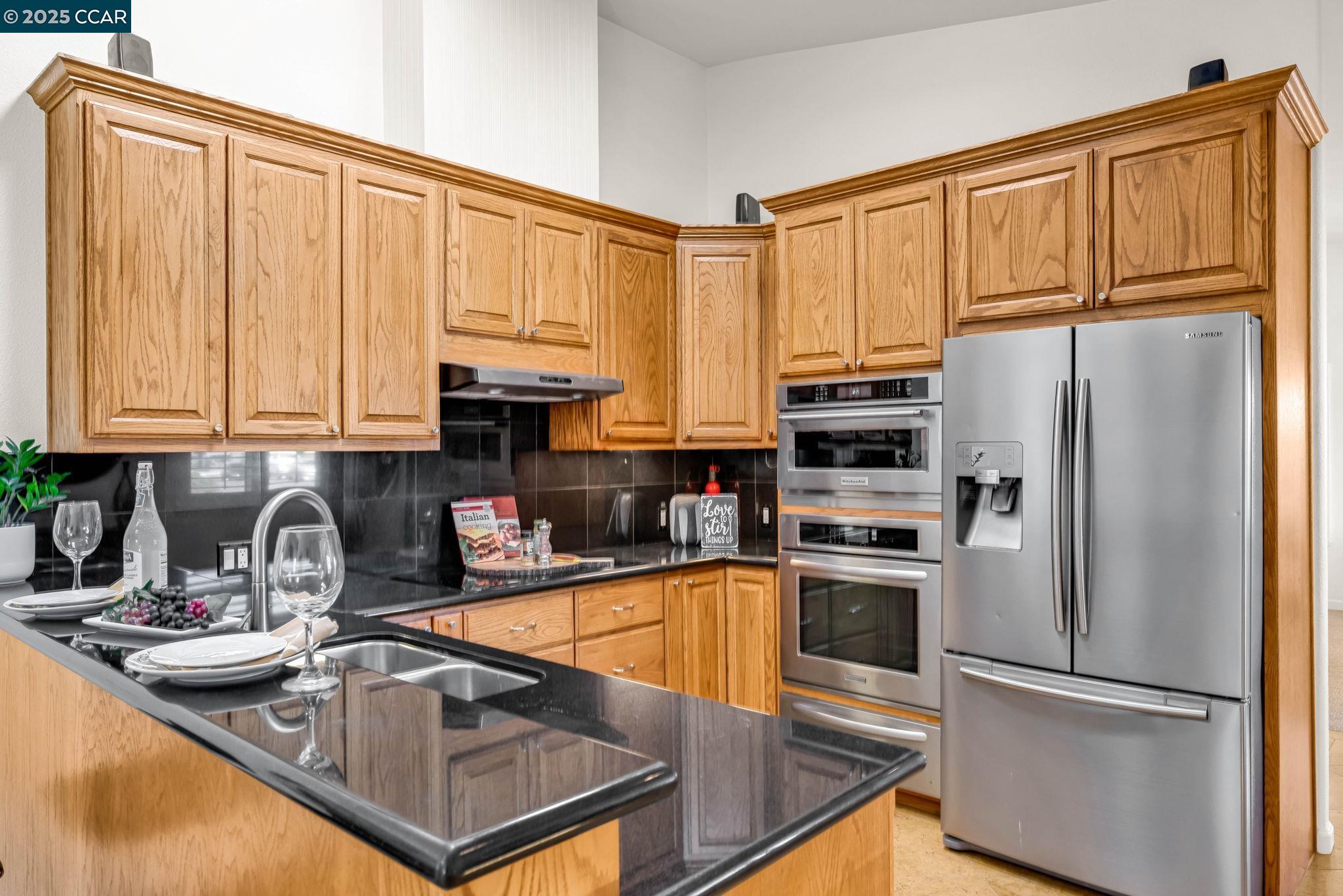 Detail Gallery Image 10 of 44 For 1144 Stirling Dr, Rodeo,  CA 94572 - 4 Beds | 3 Baths