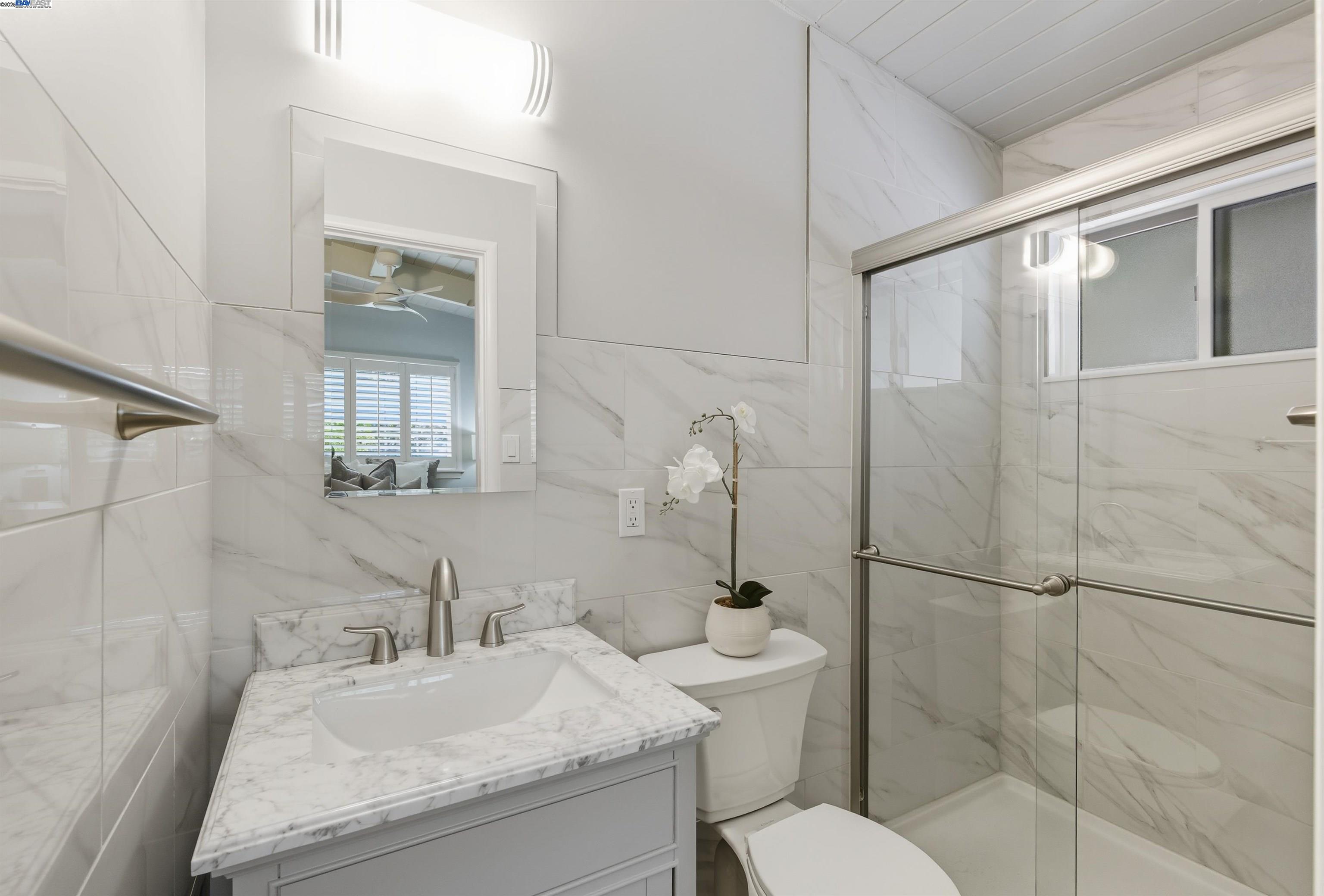 Detail Gallery Image 16 of 30 For 3191 Hillview Ct, Concord,  CA 94519 - 3 Beds | 2 Baths