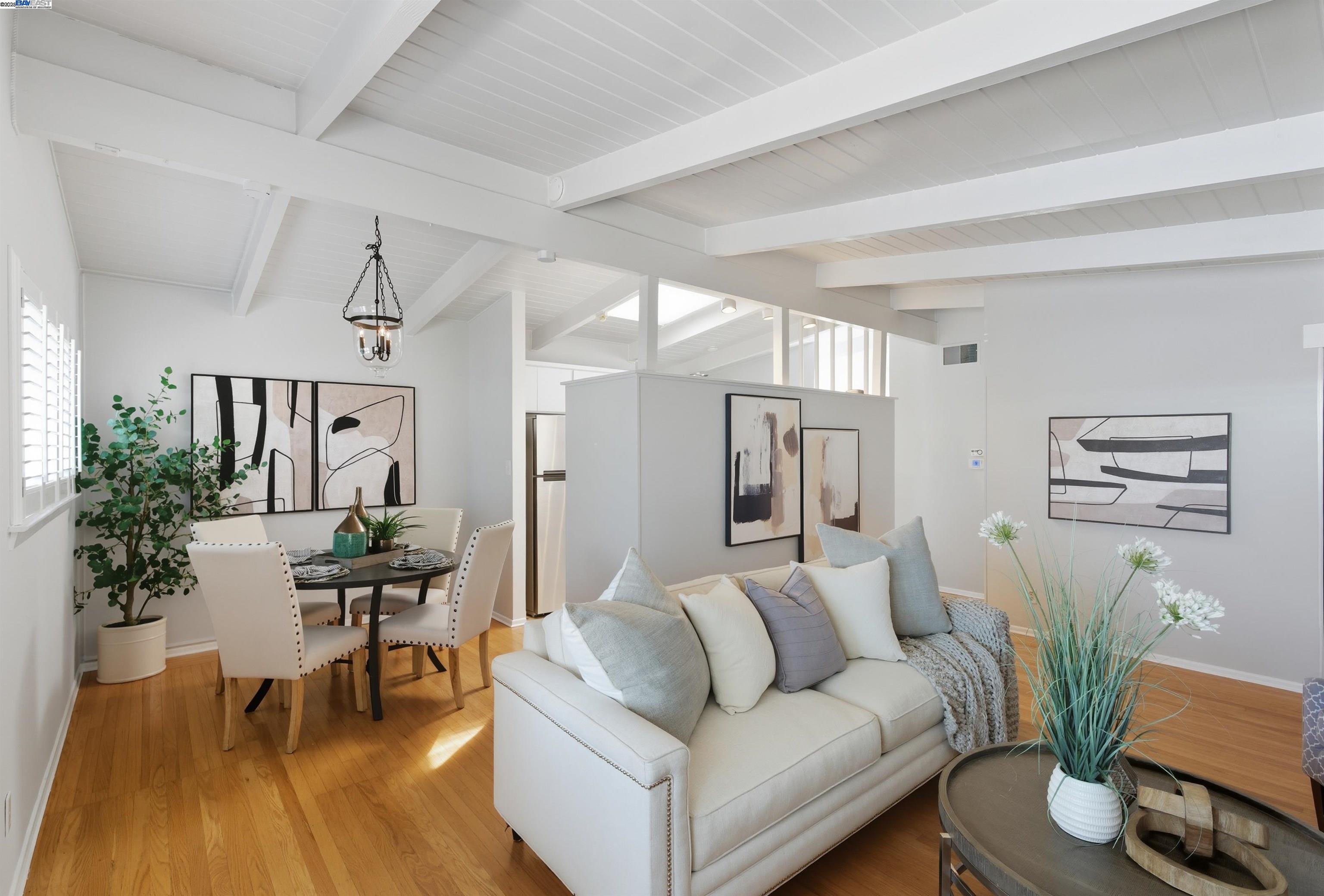 Detail Gallery Image 6 of 30 For 3191 Hillview Ct, Concord,  CA 94519 - 3 Beds | 2 Baths