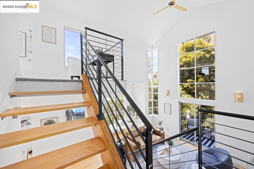Detail Gallery Image 29 of 41 For 3927 Cerrito Ave, Oakland,  CA 94611 - 2 Beds | 2 Baths