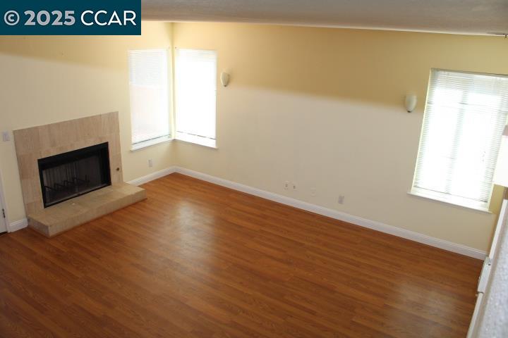 Detail Gallery Image 11 of 40 For 151 Grenadine Way, Hercules,  CA 94547 - 3 Beds | 2/1 Baths