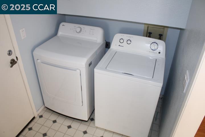 Detail Gallery Image 13 of 40 For 151 Grenadine Way, Hercules,  CA 94547 - 3 Beds | 2/1 Baths