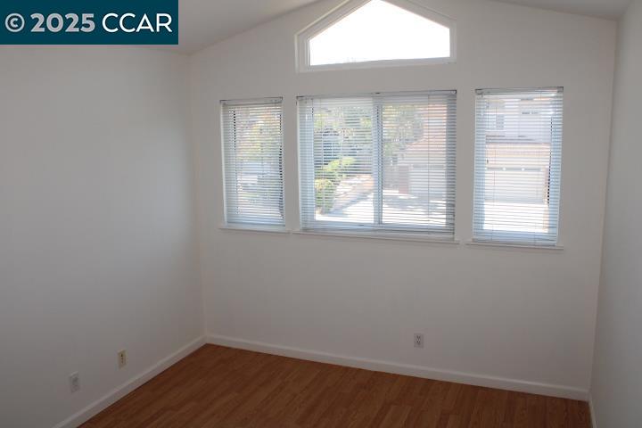 Detail Gallery Image 26 of 40 For 151 Grenadine Way, Hercules,  CA 94547 - 3 Beds | 2/1 Baths