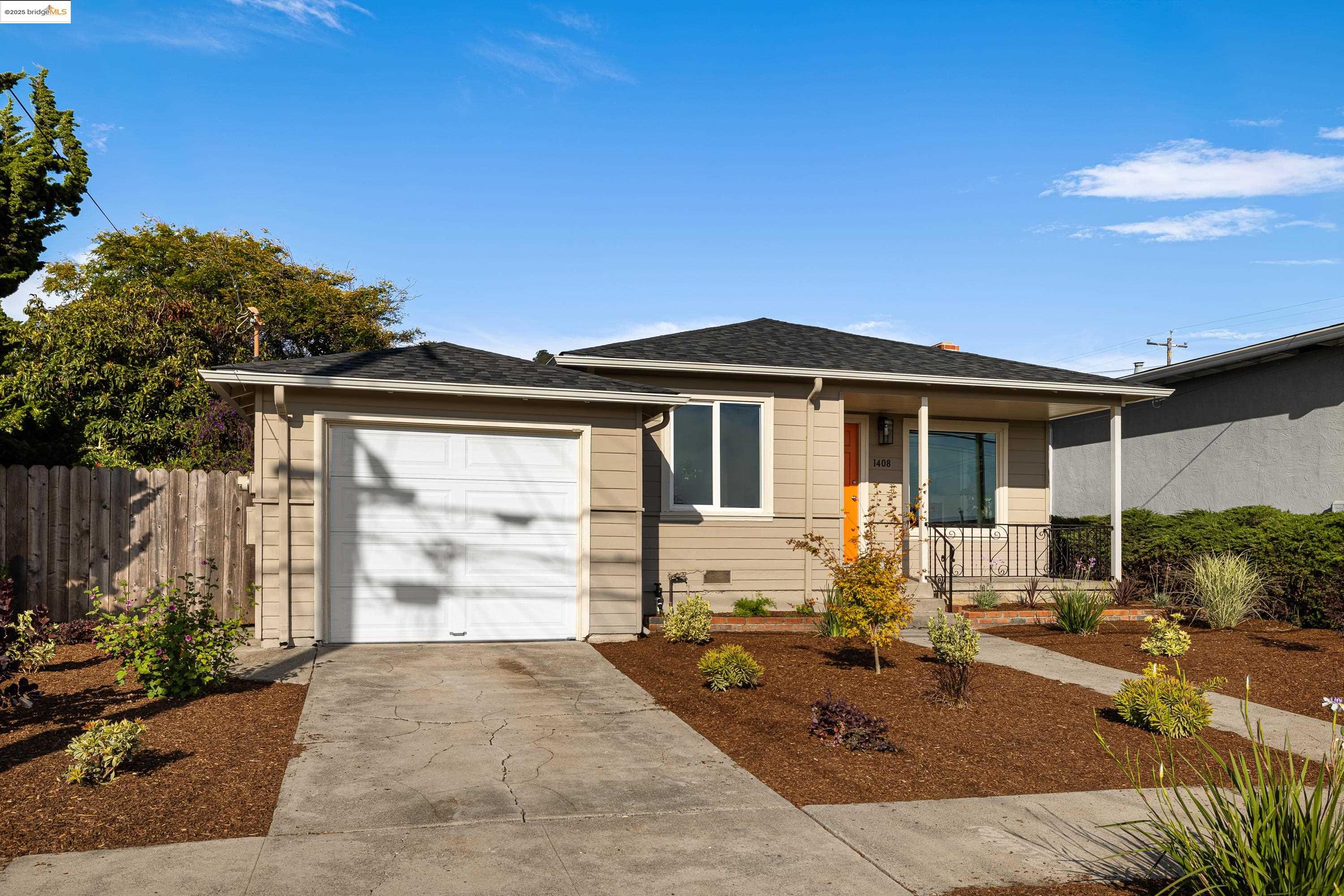 Detail Gallery Image 4 of 60 For 1408 Everett St, El Cerrito,  CA 94530 - 3 Beds | 1 Baths