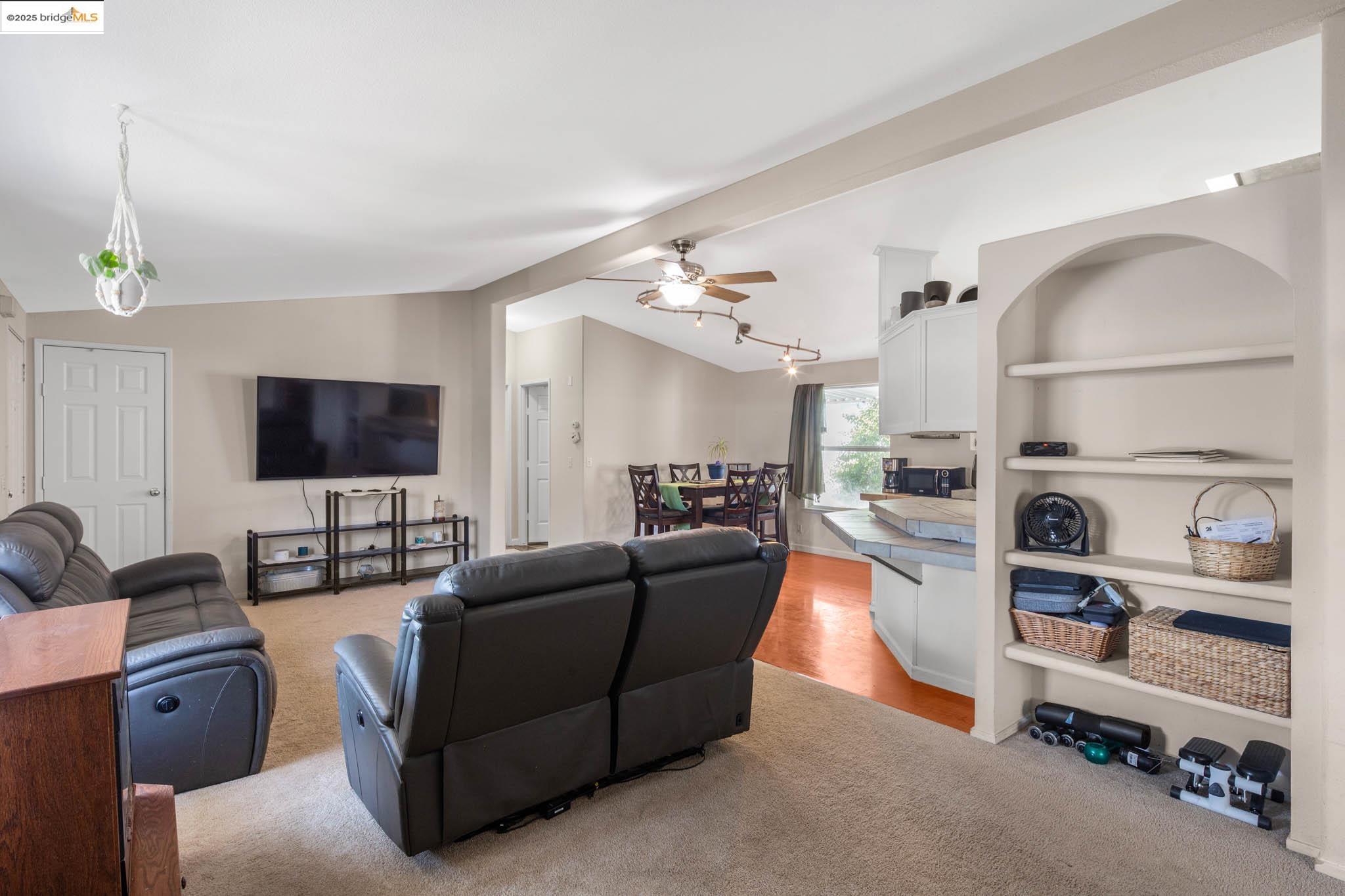 Detail Gallery Image 7 of 47 For 16711 Marsh Creek Rd #158,  Clayton,  CA 94517 - 3 Beds | 2 Baths