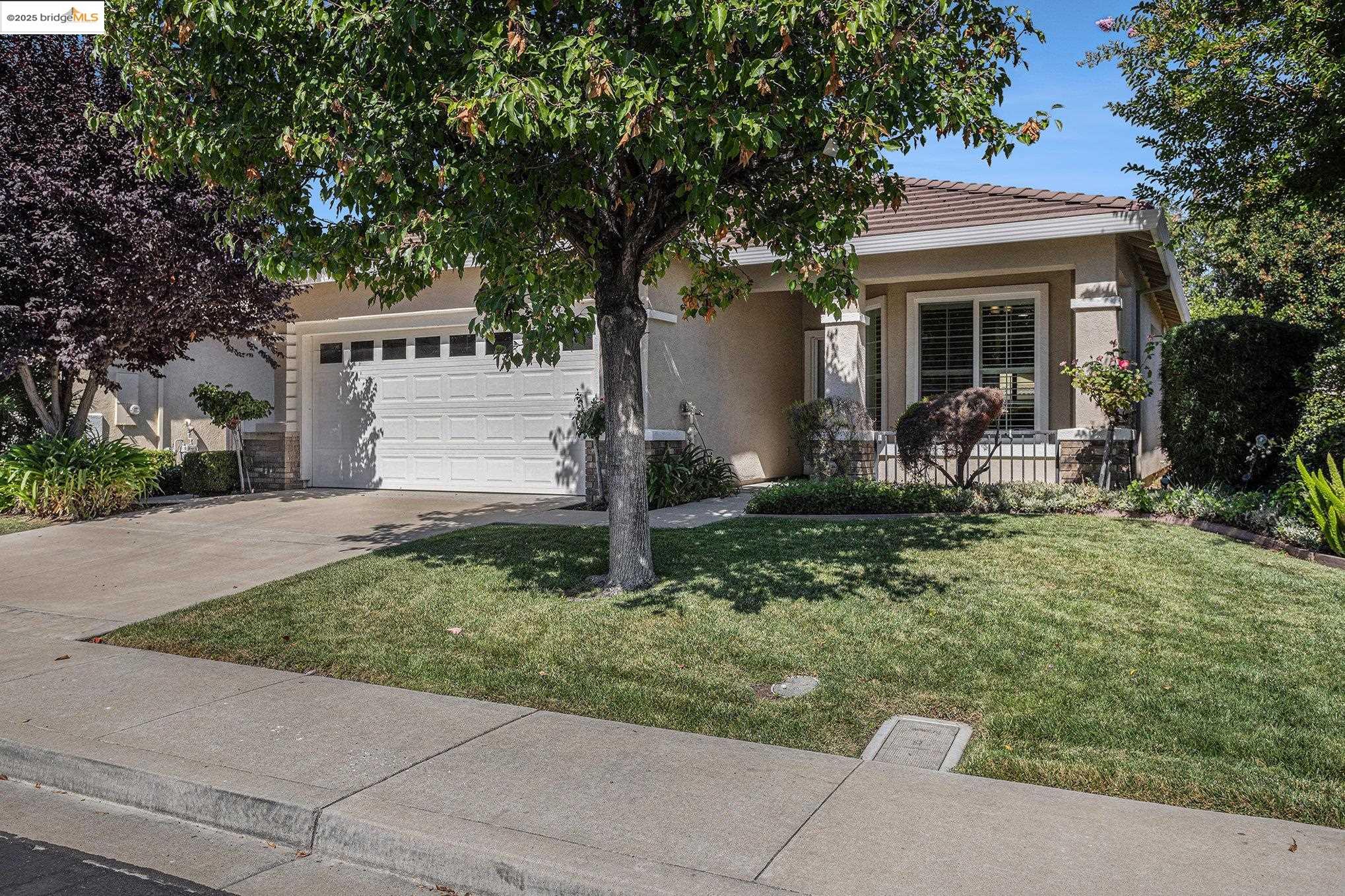 Detail Gallery Image 2 of 39 For 1353 Mcprince Ln, Brentwood,  CA 94513 - 2 Beds | 2 Baths