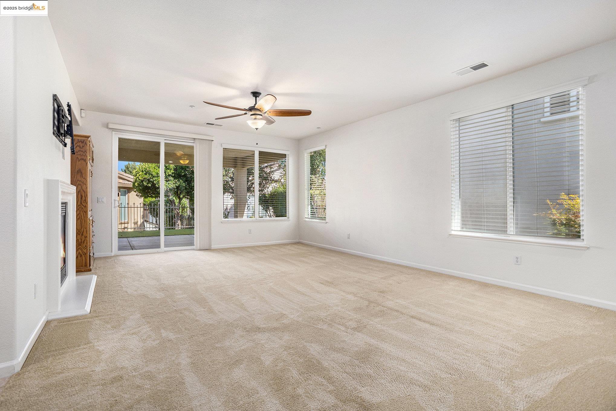 Detail Gallery Image 12 of 39 For 1353 Mcprince Ln, Brentwood,  CA 94513 - 2 Beds | 2 Baths