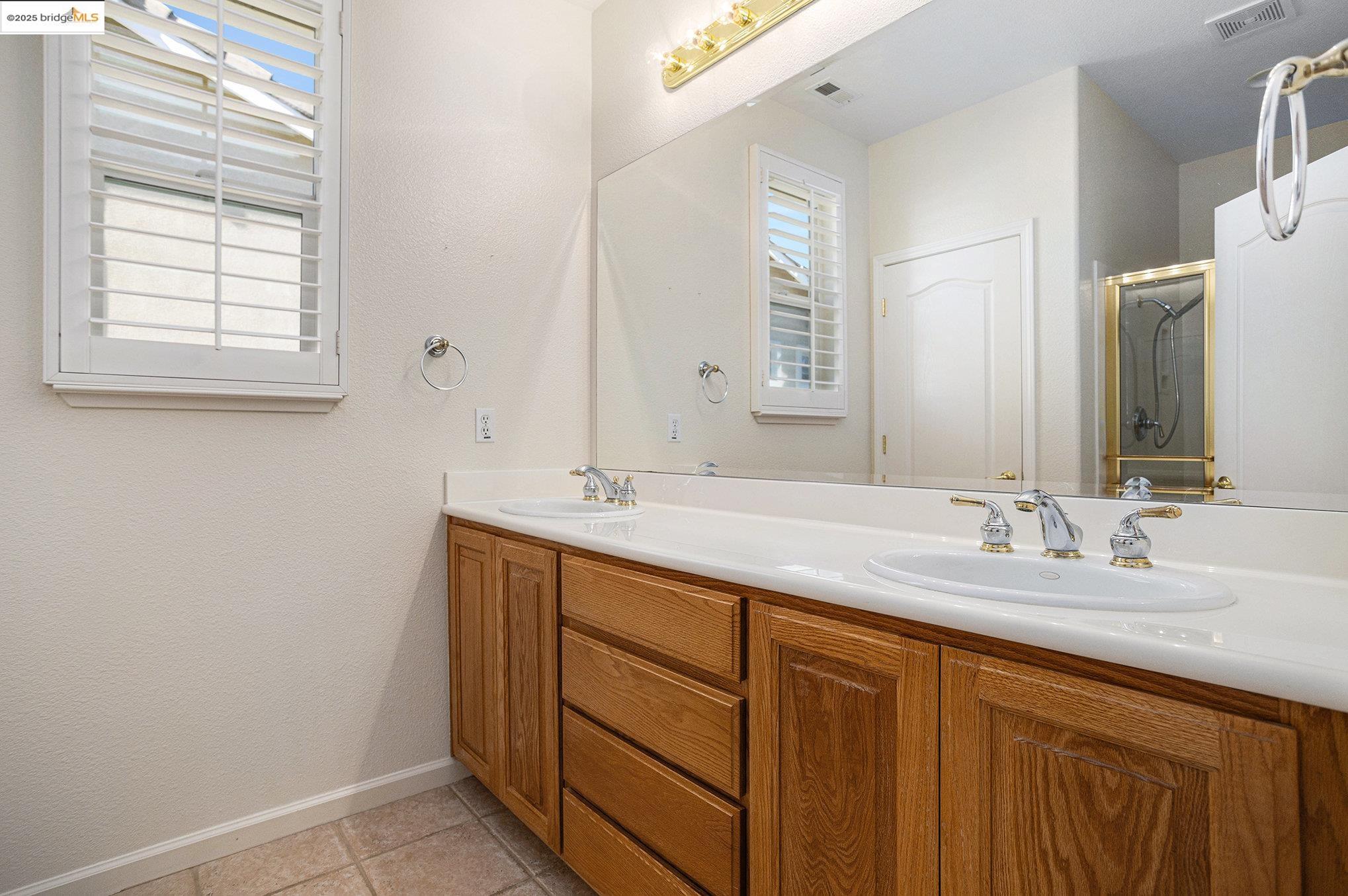 Detail Gallery Image 15 of 39 For 1353 Mcprince Ln, Brentwood,  CA 94513 - 2 Beds | 2 Baths