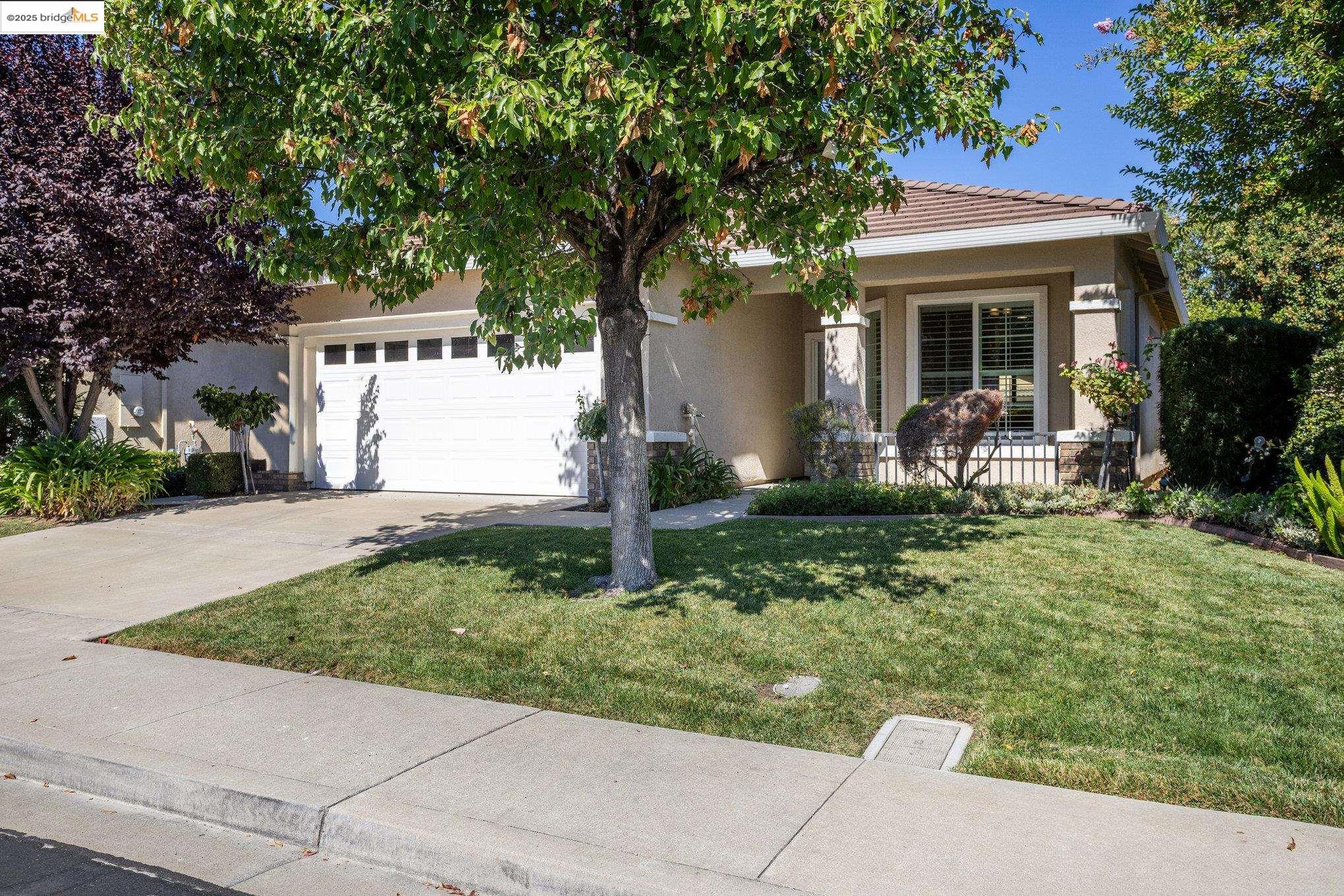 Detail Gallery Image 3 of 39 For 1353 Mcprince Ln, Brentwood,  CA 94513 - 2 Beds | 2 Baths