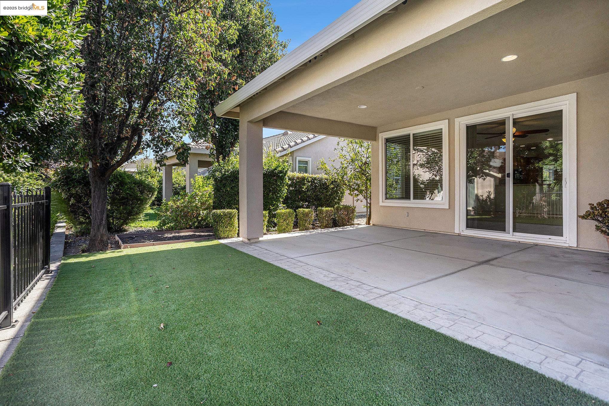 Detail Gallery Image 21 of 39 For 1353 Mcprince Ln, Brentwood,  CA 94513 - 2 Beds | 2 Baths