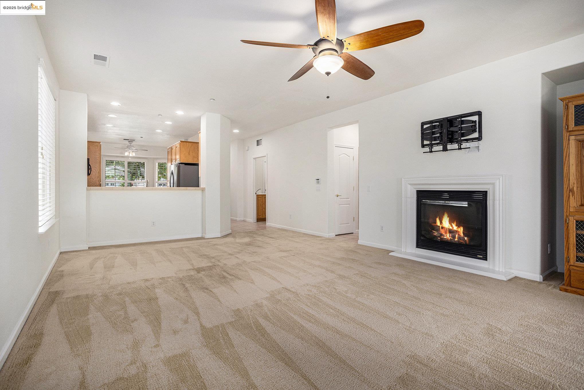 Detail Gallery Image 10 of 39 For 1353 Mcprince Ln, Brentwood,  CA 94513 - 2 Beds | 2 Baths