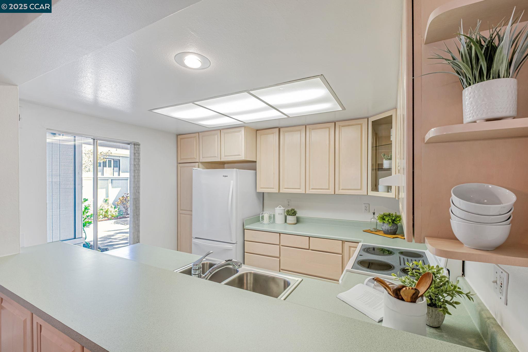 Photo #15: 41109454 Listing: Photo #15