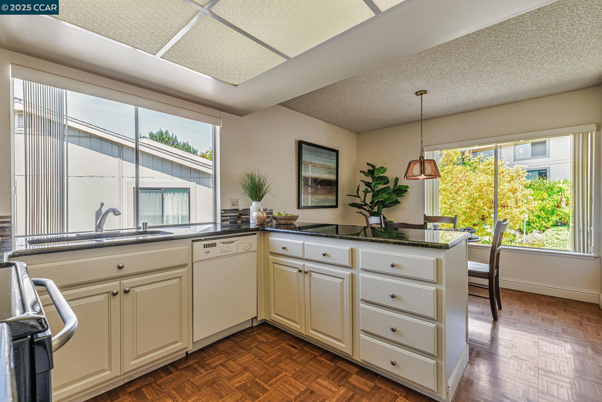 Photo #15: 41109455 Listing: Photo #15