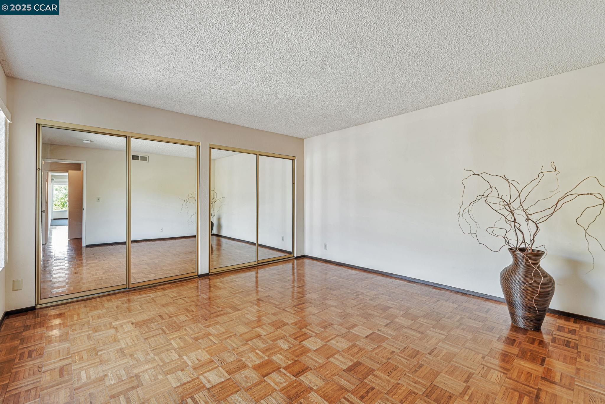 Photo #23: 41109455 Listing: Photo #23
