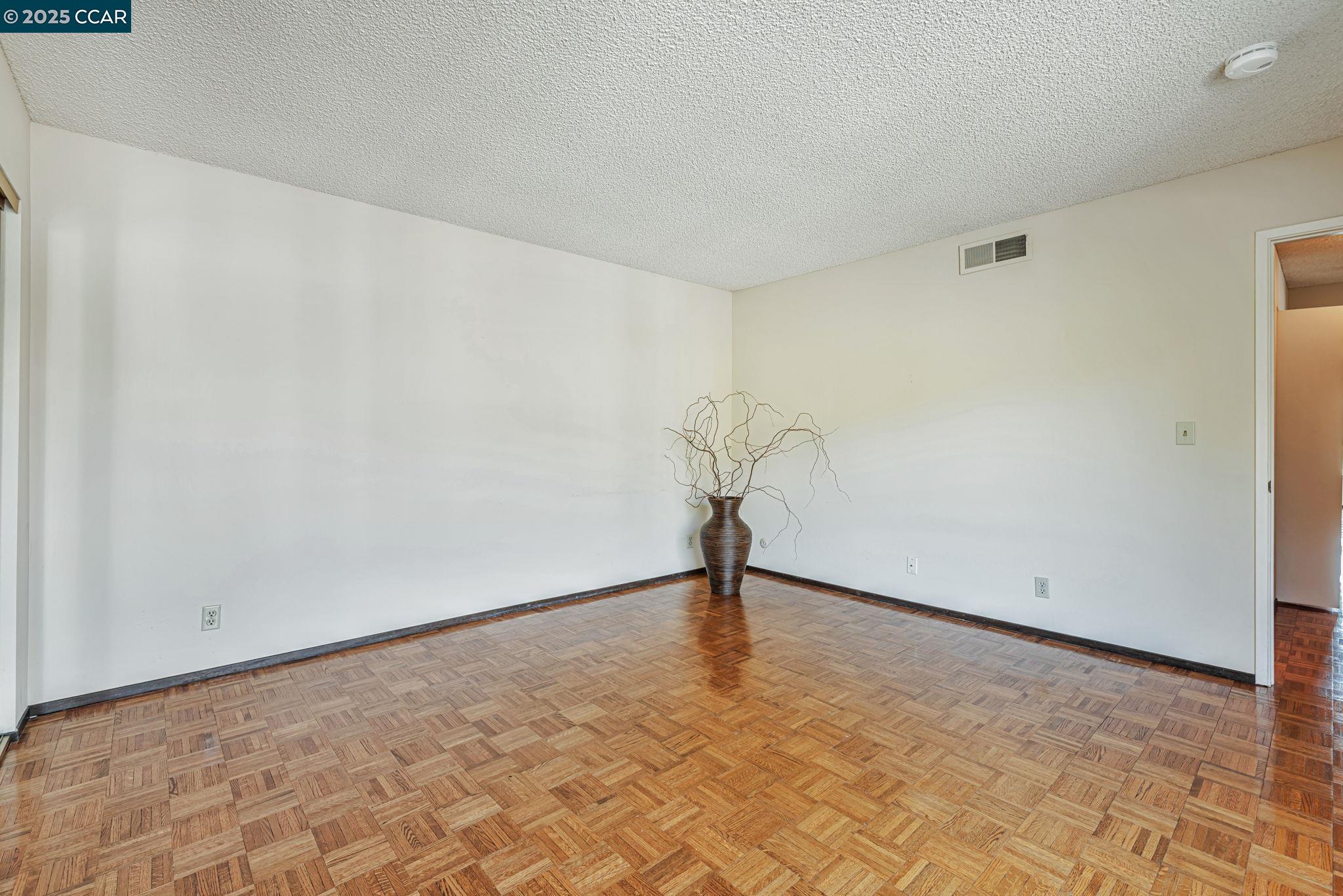 Photo #24: 41109455 Listing: Photo #24