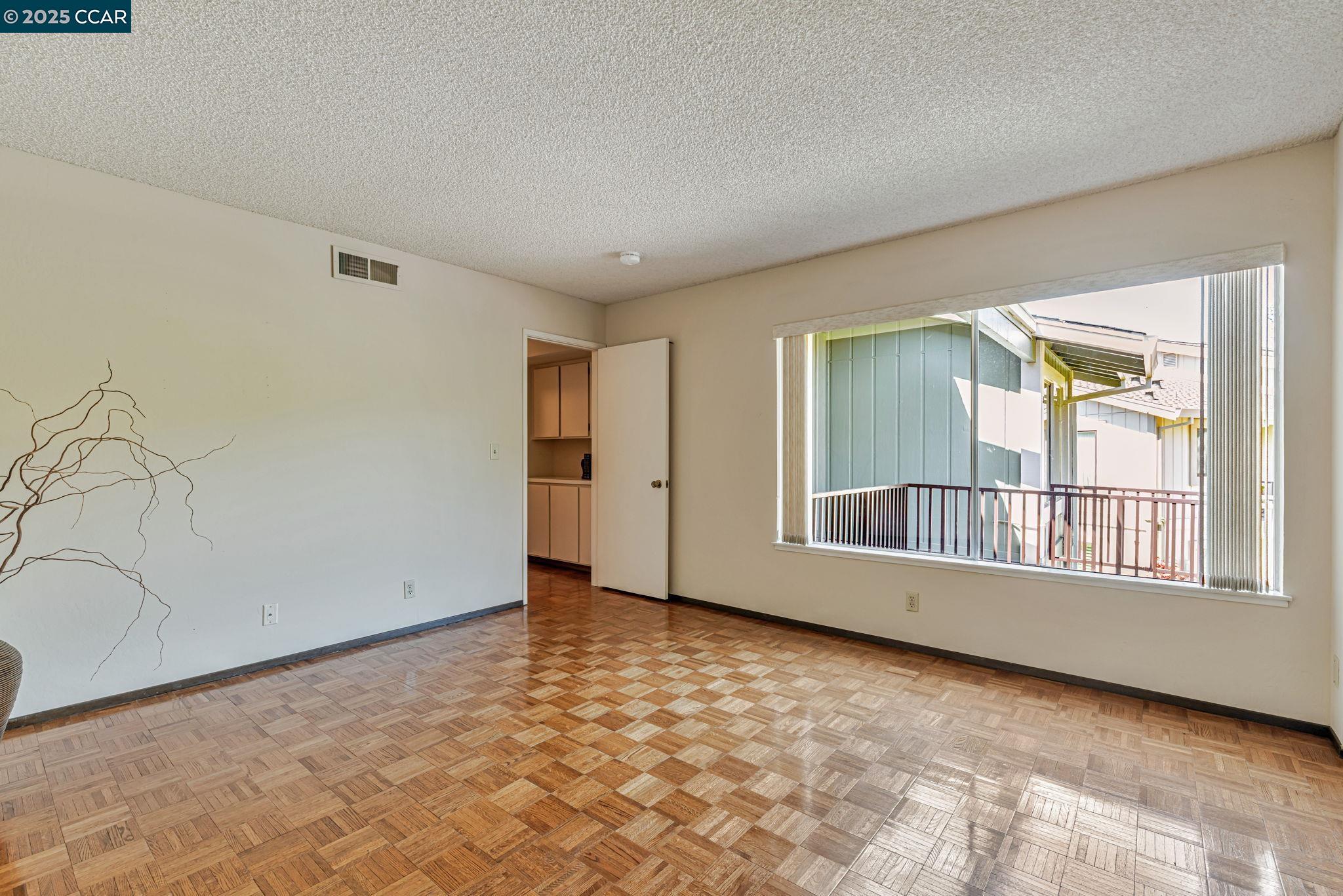 Photo #25: 41109455 Listing: Photo #25