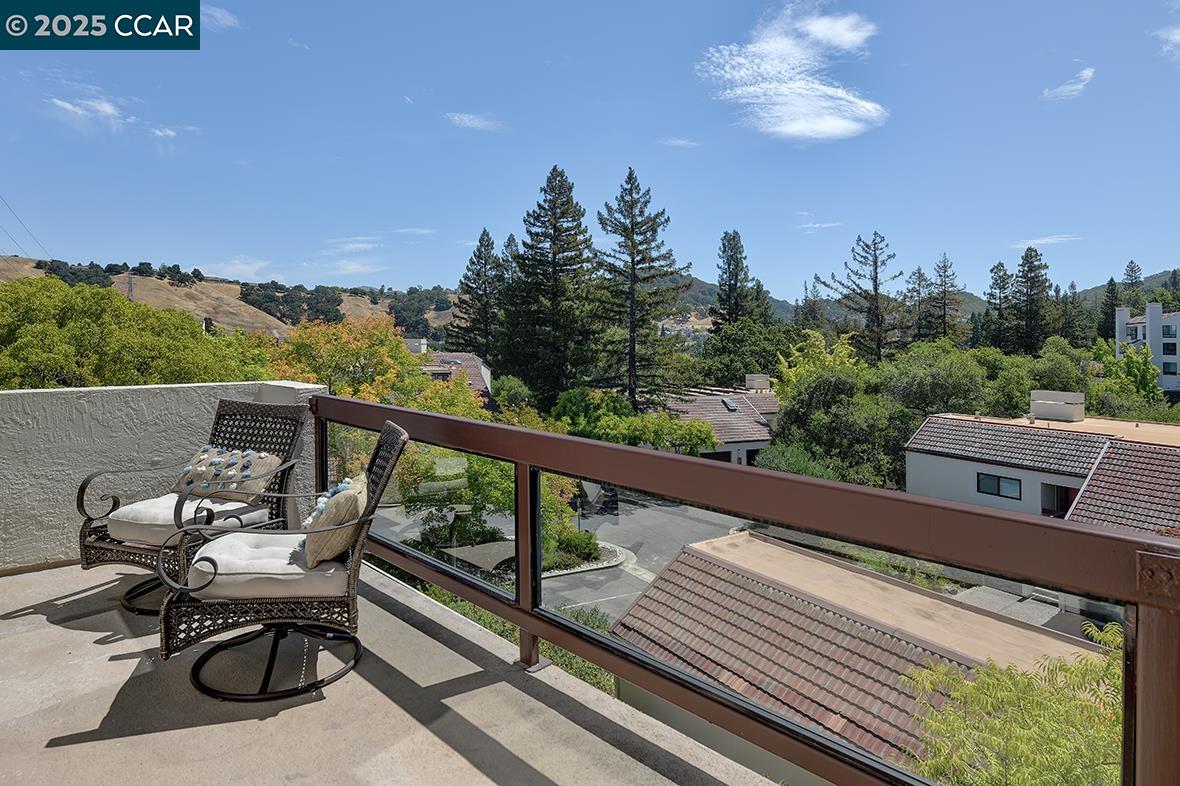 Detail Gallery Image 16 of 60 For 3244 Terra Granada Dr 1b,  Walnut Creek,  CA 94595 - 2 Beds | 2 Baths