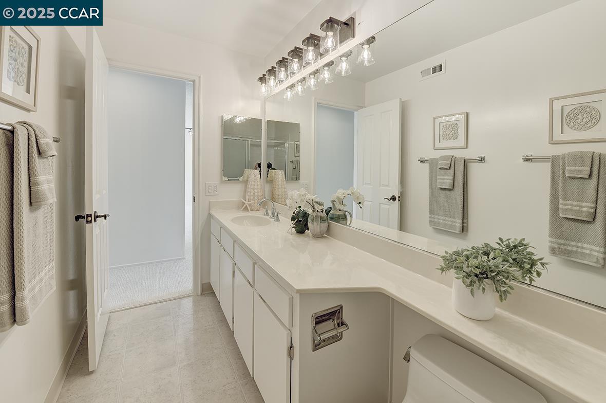 Detail Gallery Image 30 of 60 For 3244 Terra Granada Dr 1b,  Walnut Creek,  CA 94595 - 2 Beds | 2 Baths