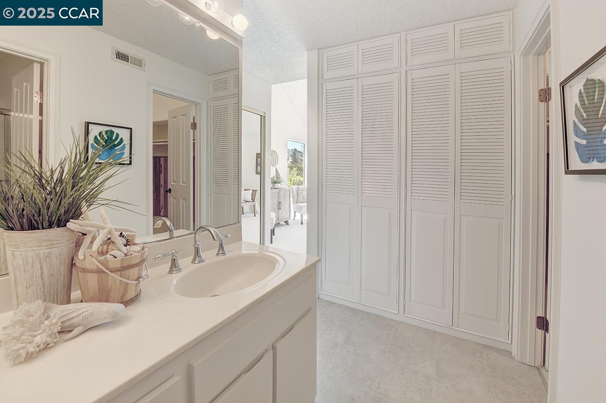 Detail Gallery Image 45 of 60 For 3244 Terra Granada Dr 1b,  Walnut Creek,  CA 94595 - 2 Beds | 2 Baths