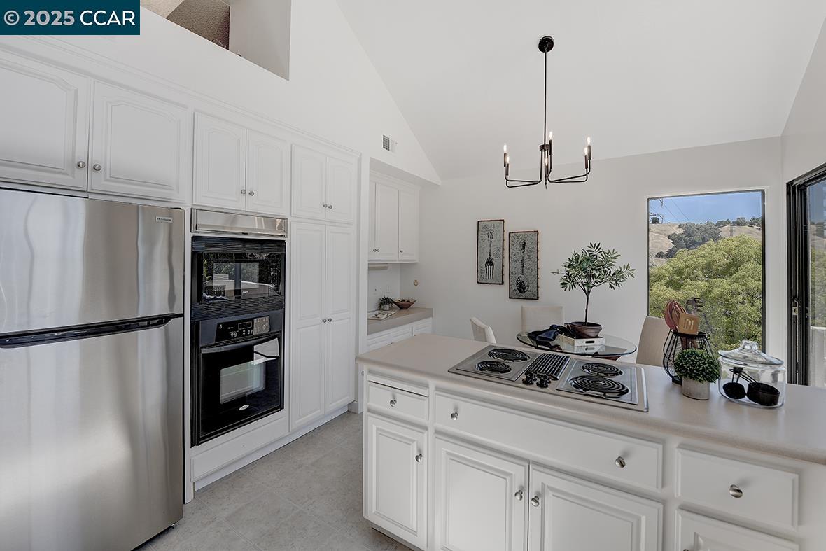 Detail Gallery Image 6 of 60 For 3244 Terra Granada Dr 1b,  Walnut Creek,  CA 94595 - 2 Beds | 2 Baths