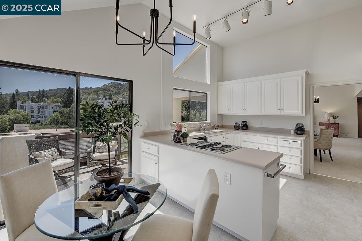 Detail Gallery Image 8 of 60 For 3244 Terra Granada Dr 1b,  Walnut Creek,  CA 94595 - 2 Beds | 2 Baths