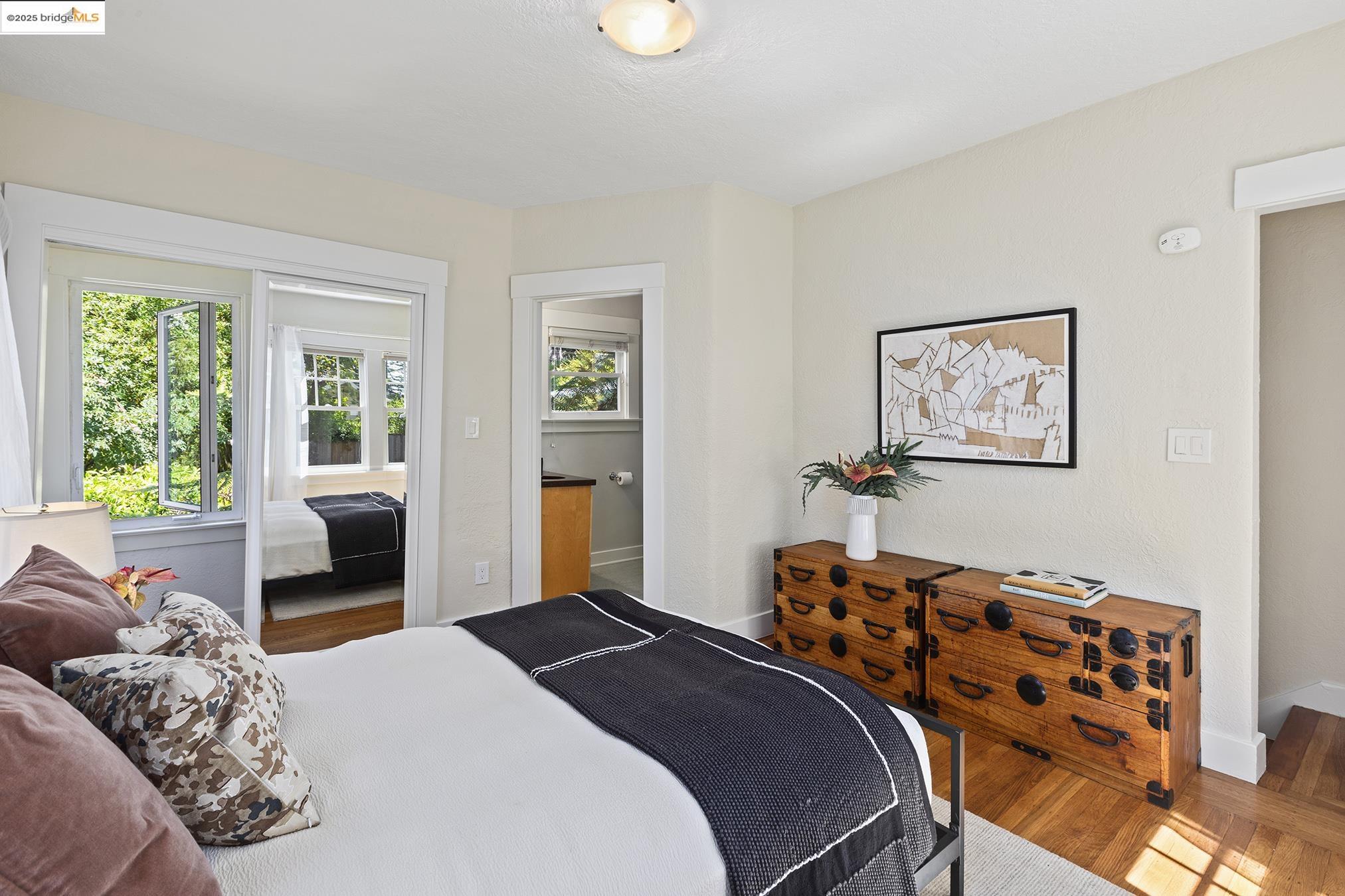 Detail Gallery Image 25 of 60 For 1081 Keith Ave, Berkeley,  CA 94708 - 3 Beds | 2 Baths