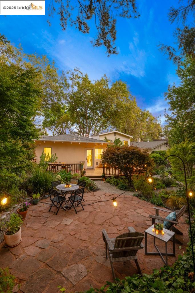 Detail Gallery Image 36 of 60 For 1081 Keith Ave, Berkeley,  CA 94708 - 3 Beds | 2 Baths