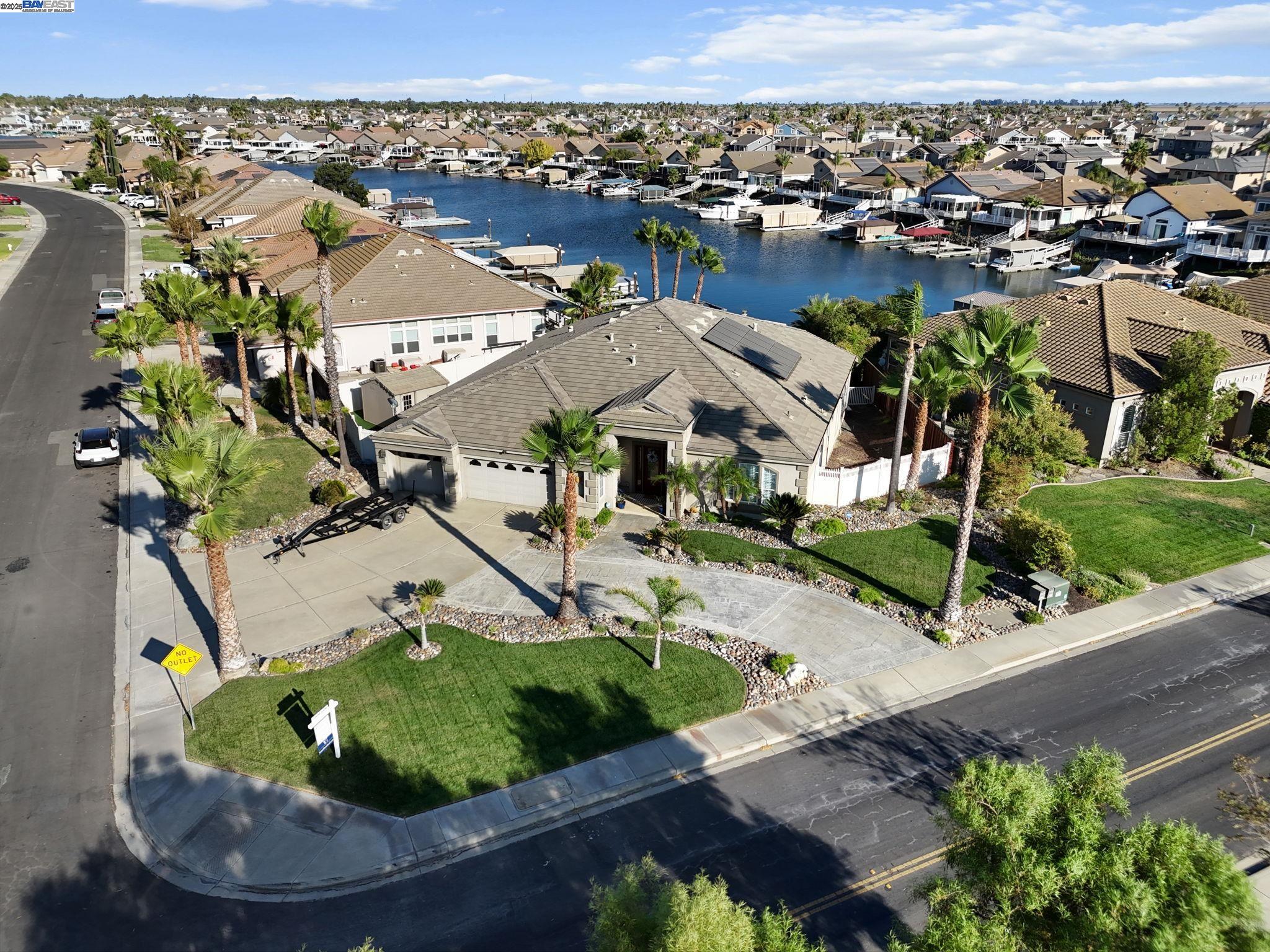 Detail Gallery Image 2 of 39 For 1901 Newport Dr, Discovery Bay,  CA 94505 - 3 Beds | 3/1 Baths