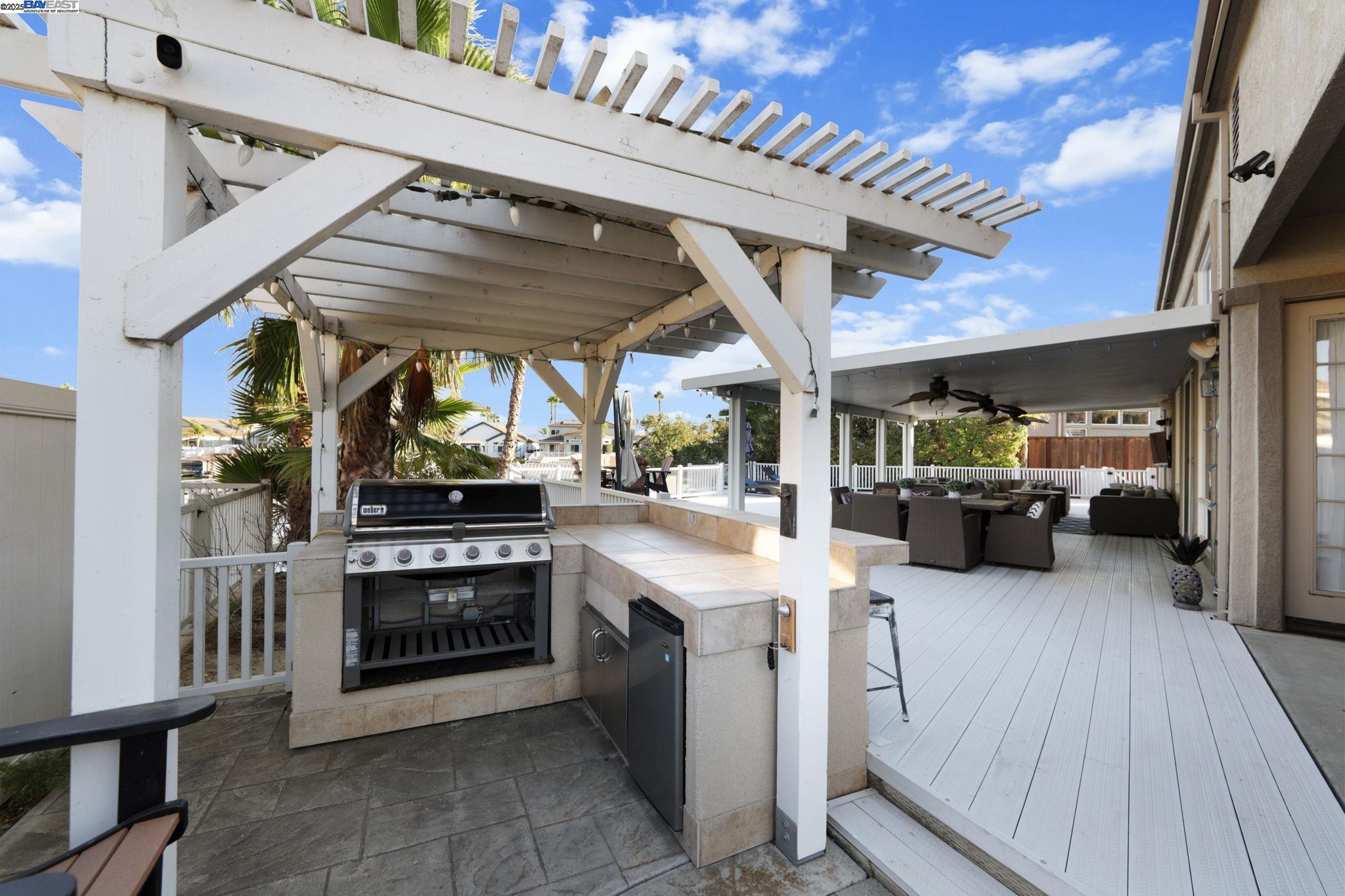 Detail Gallery Image 32 of 39 For 1901 Newport Dr, Discovery Bay,  CA 94505 - 3 Beds | 3/1 Baths