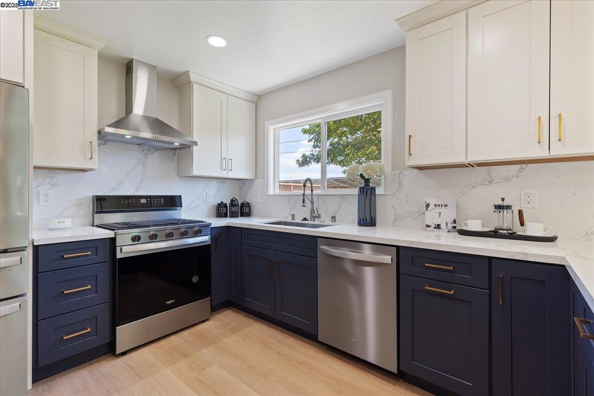 Detail Gallery Image 16 of 39 For 7718 Millbrook Ave, Dublin,  CA 94568 - 4 Beds | 2 Baths