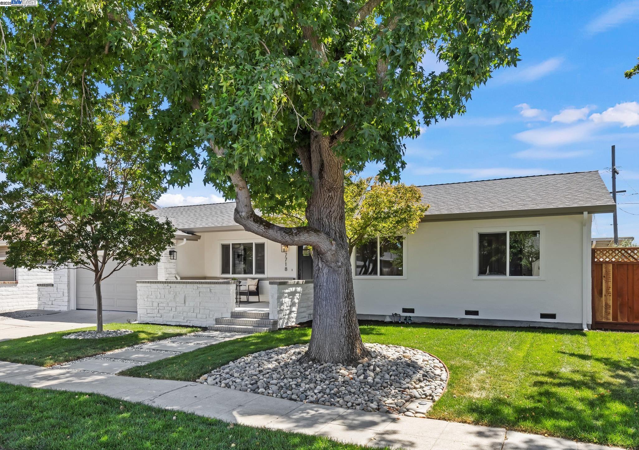 Detail Gallery Image 3 of 39 For 7718 Millbrook Ave, Dublin,  CA 94568 - 4 Beds | 2 Baths