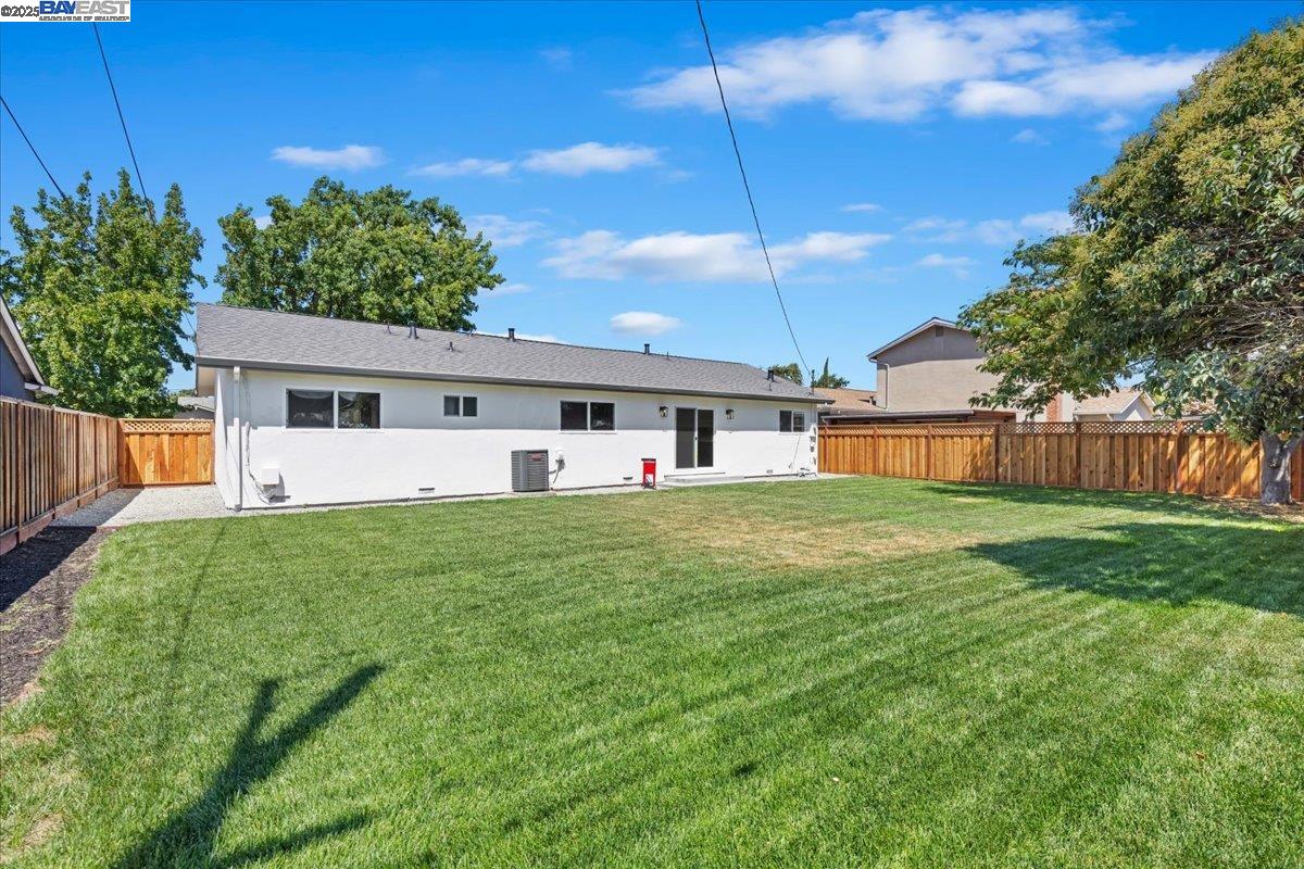 Detail Gallery Image 31 of 39 For 7718 Millbrook Ave, Dublin,  CA 94568 - 4 Beds | 2 Baths