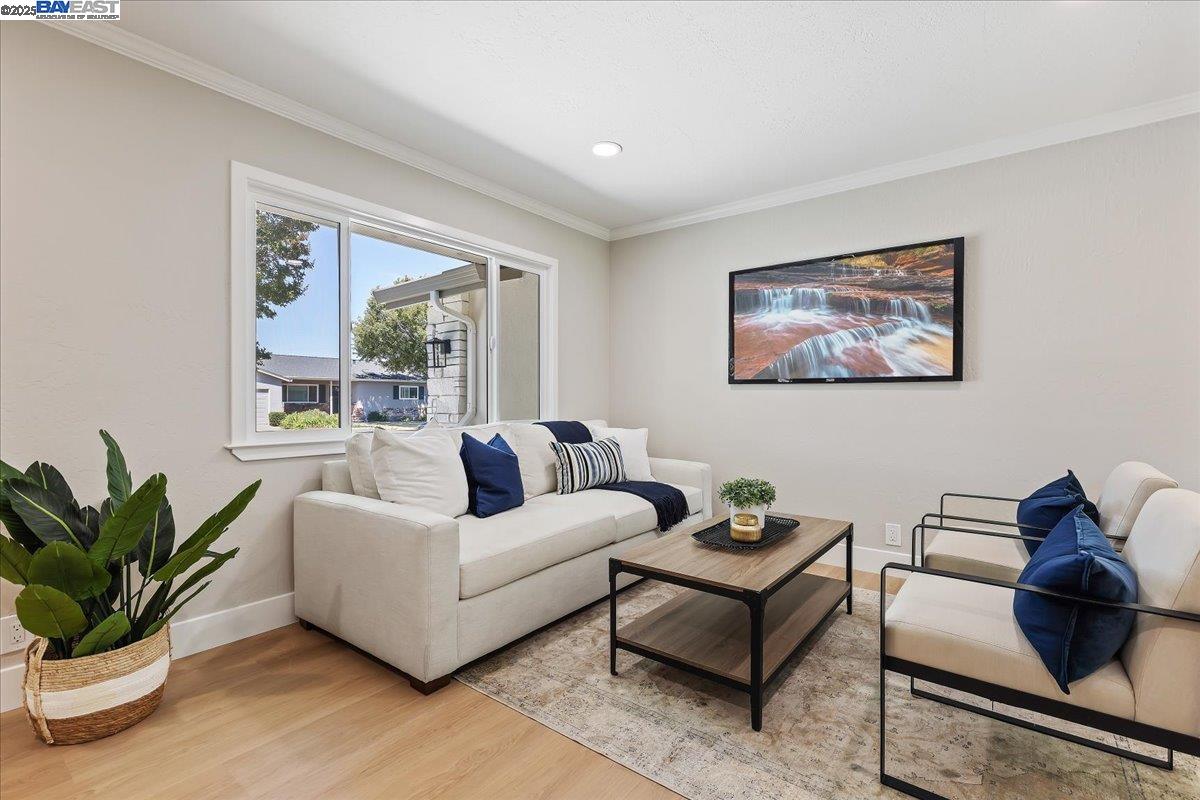 Detail Gallery Image 9 of 39 For 7718 Millbrook Ave, Dublin,  CA 94568 - 4 Beds | 2 Baths