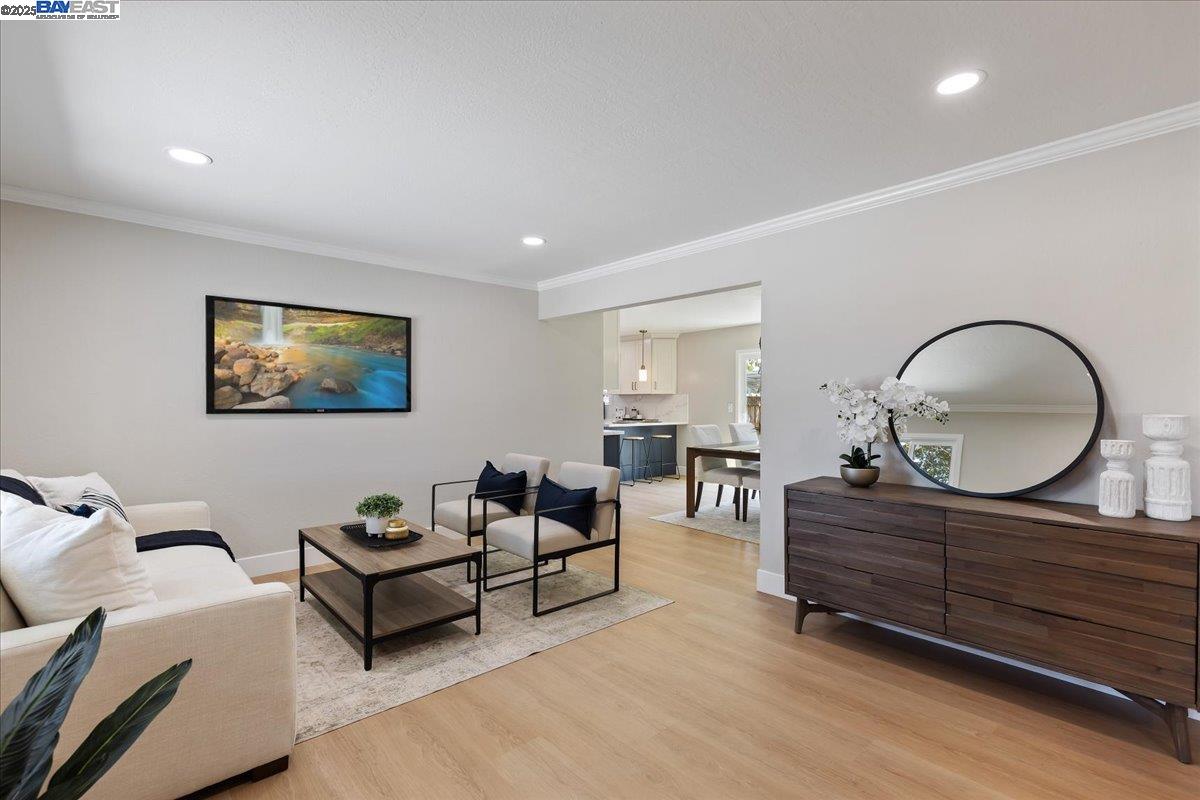 Detail Gallery Image 10 of 39 For 7718 Millbrook Ave, Dublin,  CA 94568 - 4 Beds | 2 Baths