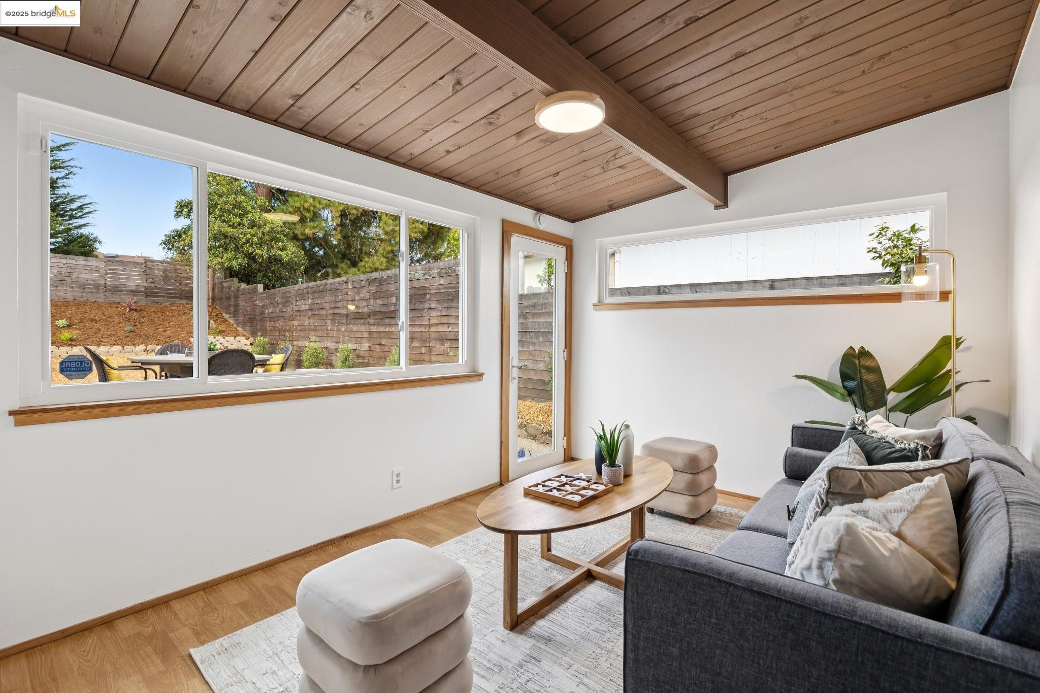 Detail Gallery Image 15 of 52 For 7827 Potrero Ave, El Cerrito,  CA 94530 - 3 Beds | 2 Baths