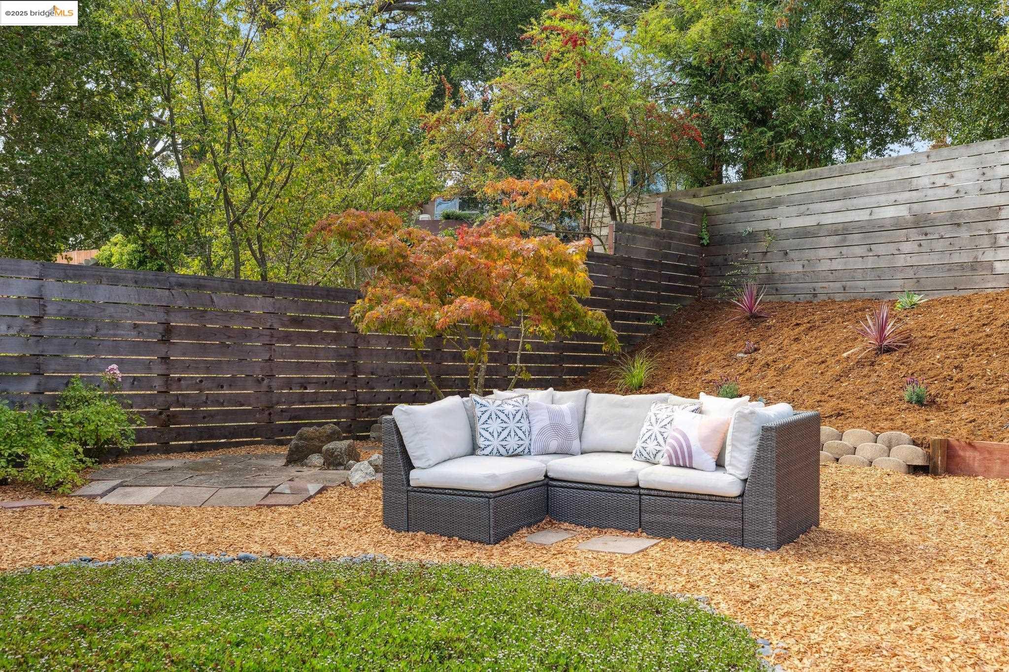 Detail Gallery Image 31 of 52 For 7827 Potrero Ave, El Cerrito,  CA 94530 - 3 Beds | 2 Baths