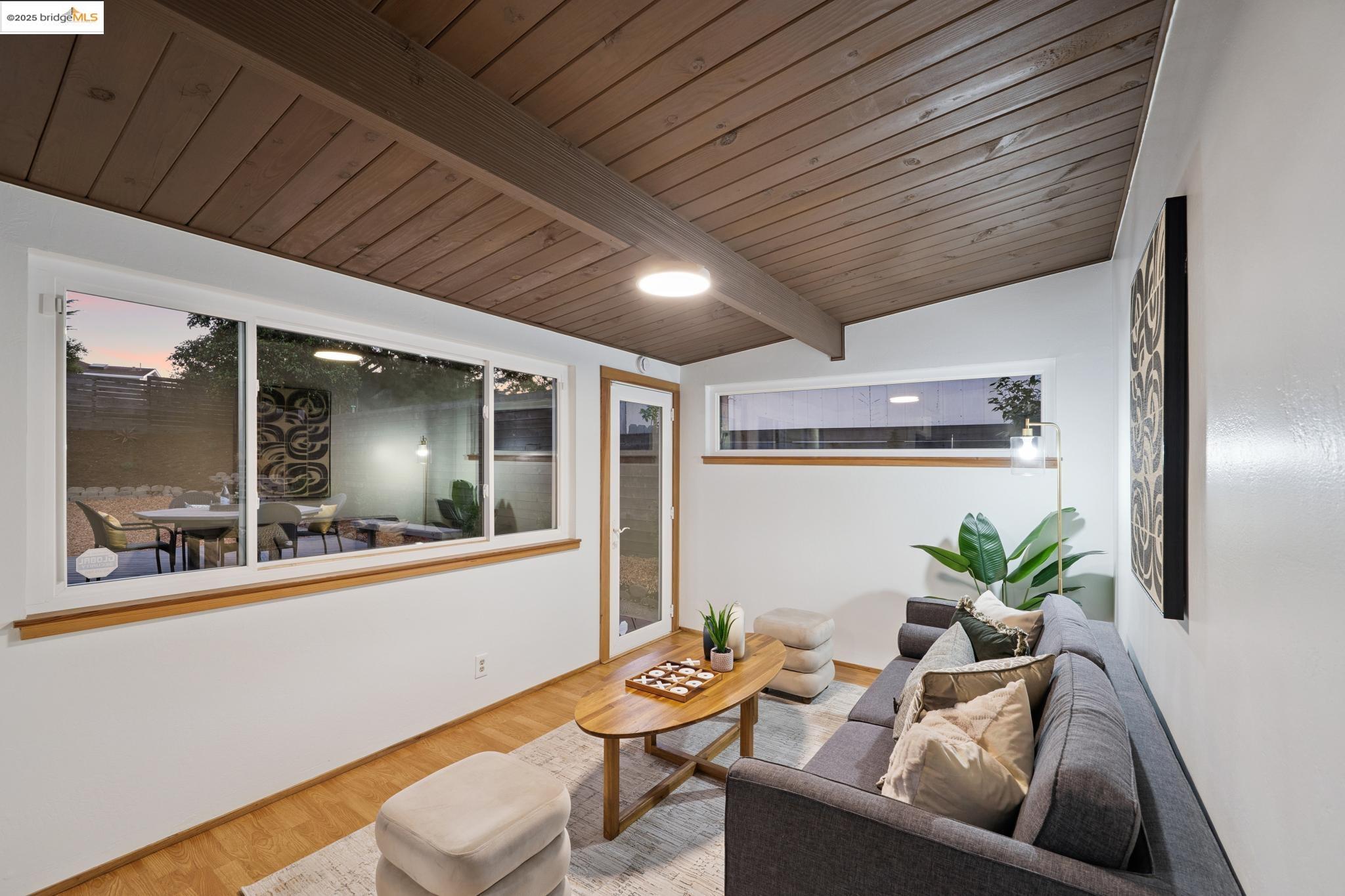 Detail Gallery Image 43 of 52 For 7827 Potrero Ave, El Cerrito,  CA 94530 - 3 Beds | 2 Baths