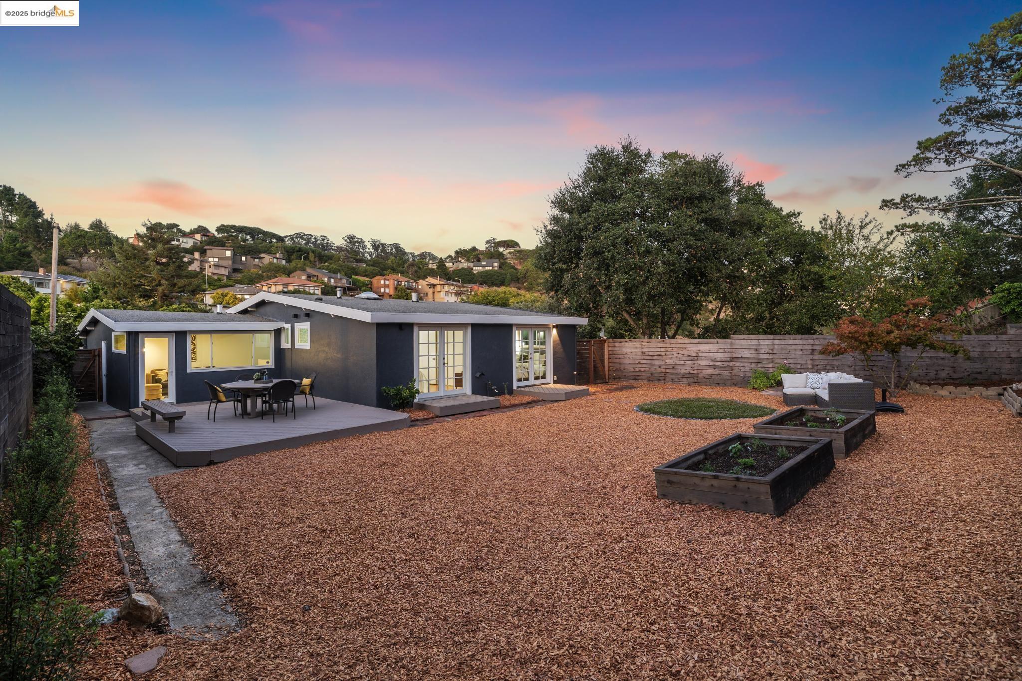 Detail Gallery Image 48 of 52 For 7827 Potrero Ave, El Cerrito,  CA 94530 - 3 Beds | 2 Baths