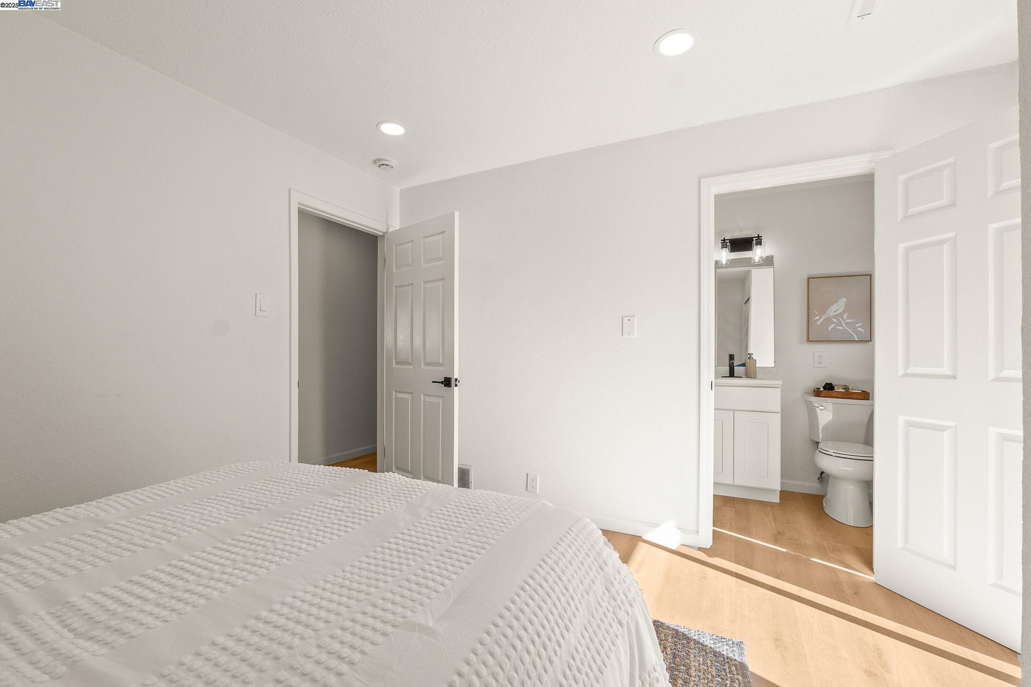 Detail Gallery Image 24 of 40 For 2561 Middlefield Ave, Fremont,  CA 94539 - 5 Beds | 3 Baths