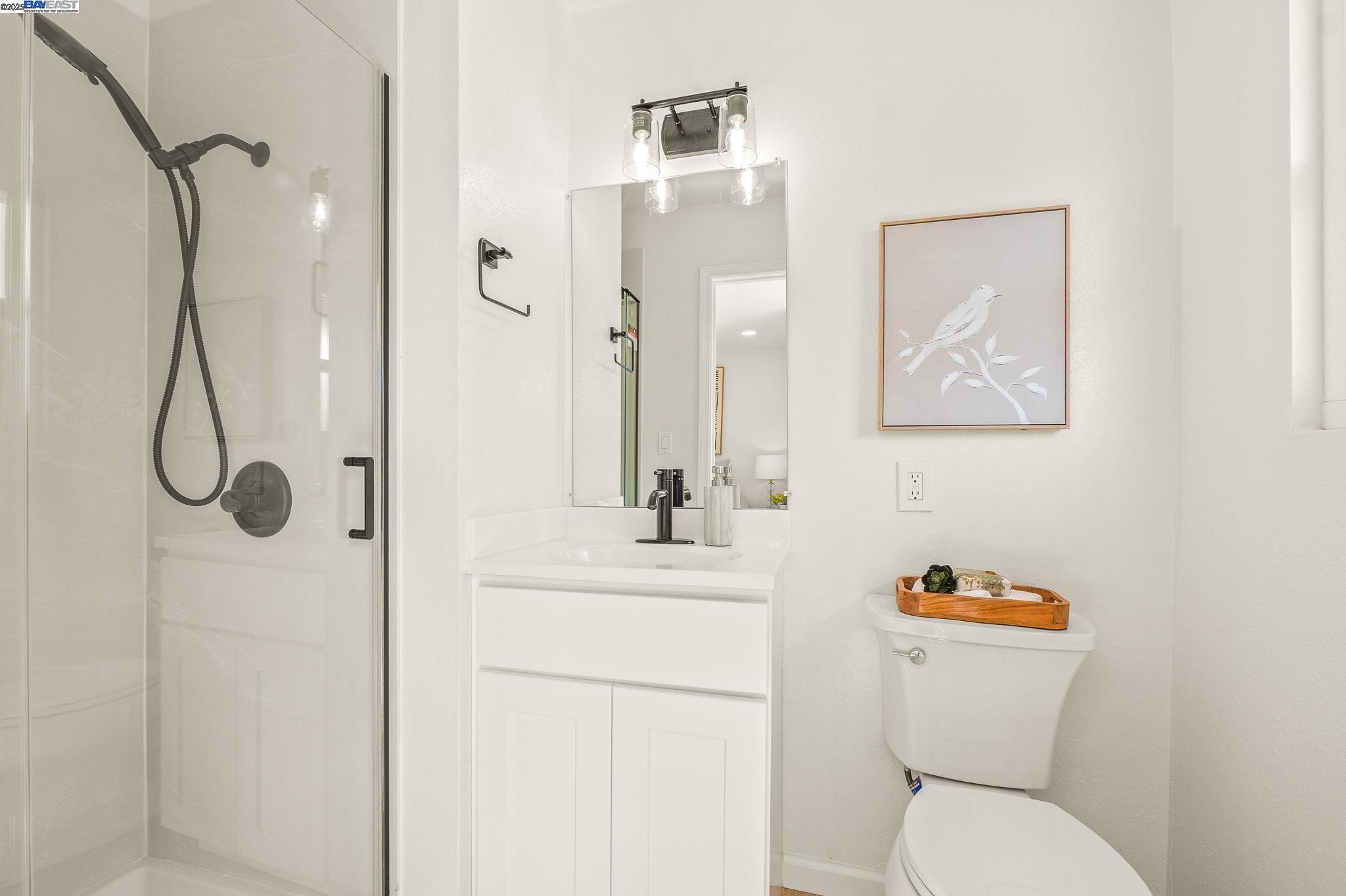 Detail Gallery Image 25 of 40 For 2561 Middlefield Ave, Fremont,  CA 94539 - 5 Beds | 3 Baths