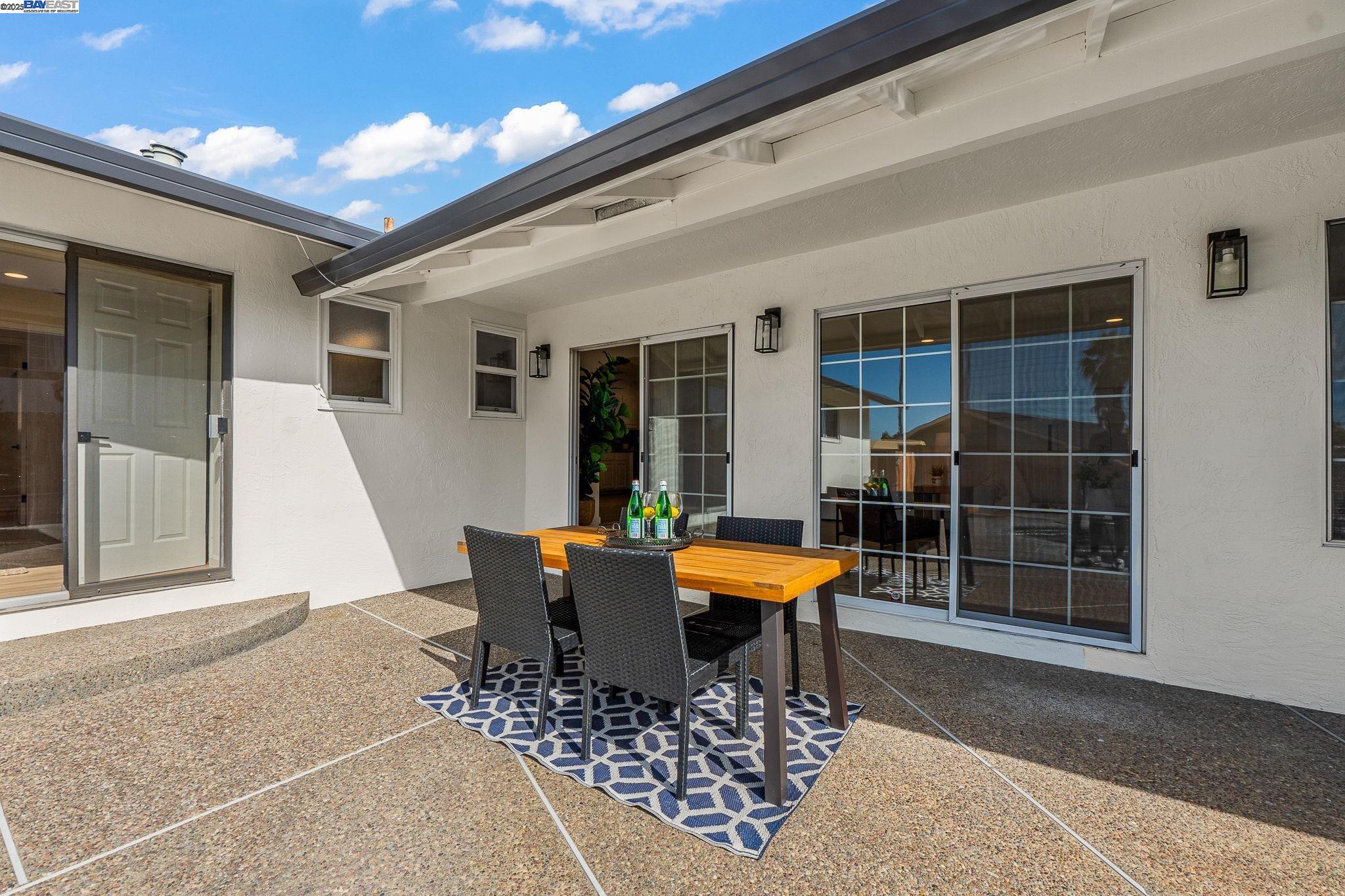 Detail Gallery Image 36 of 40 For 2561 Middlefield Ave, Fremont,  CA 94539 - 5 Beds | 3 Baths