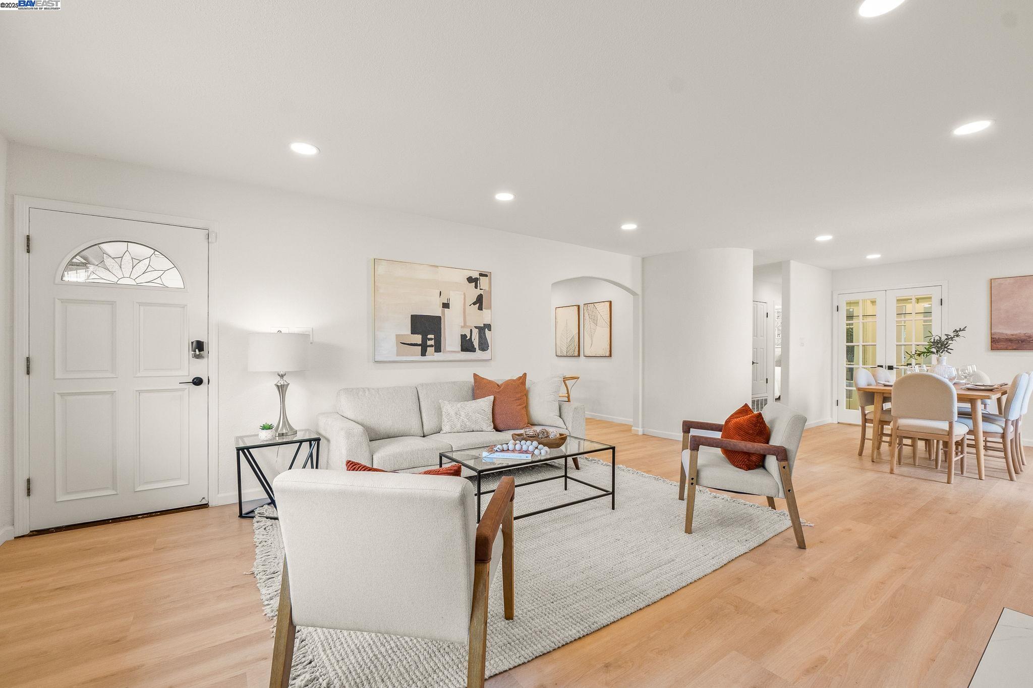 Detail Gallery Image 6 of 40 For 2561 Middlefield Ave, Fremont,  CA 94539 - 5 Beds | 3 Baths