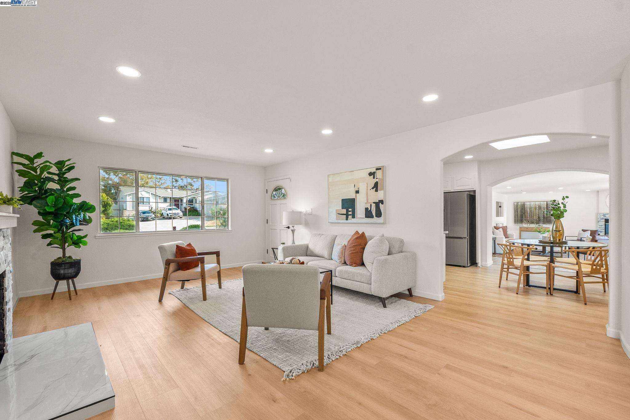 Detail Gallery Image 7 of 40 For 2561 Middlefield Ave, Fremont,  CA 94539 - 5 Beds | 3 Baths