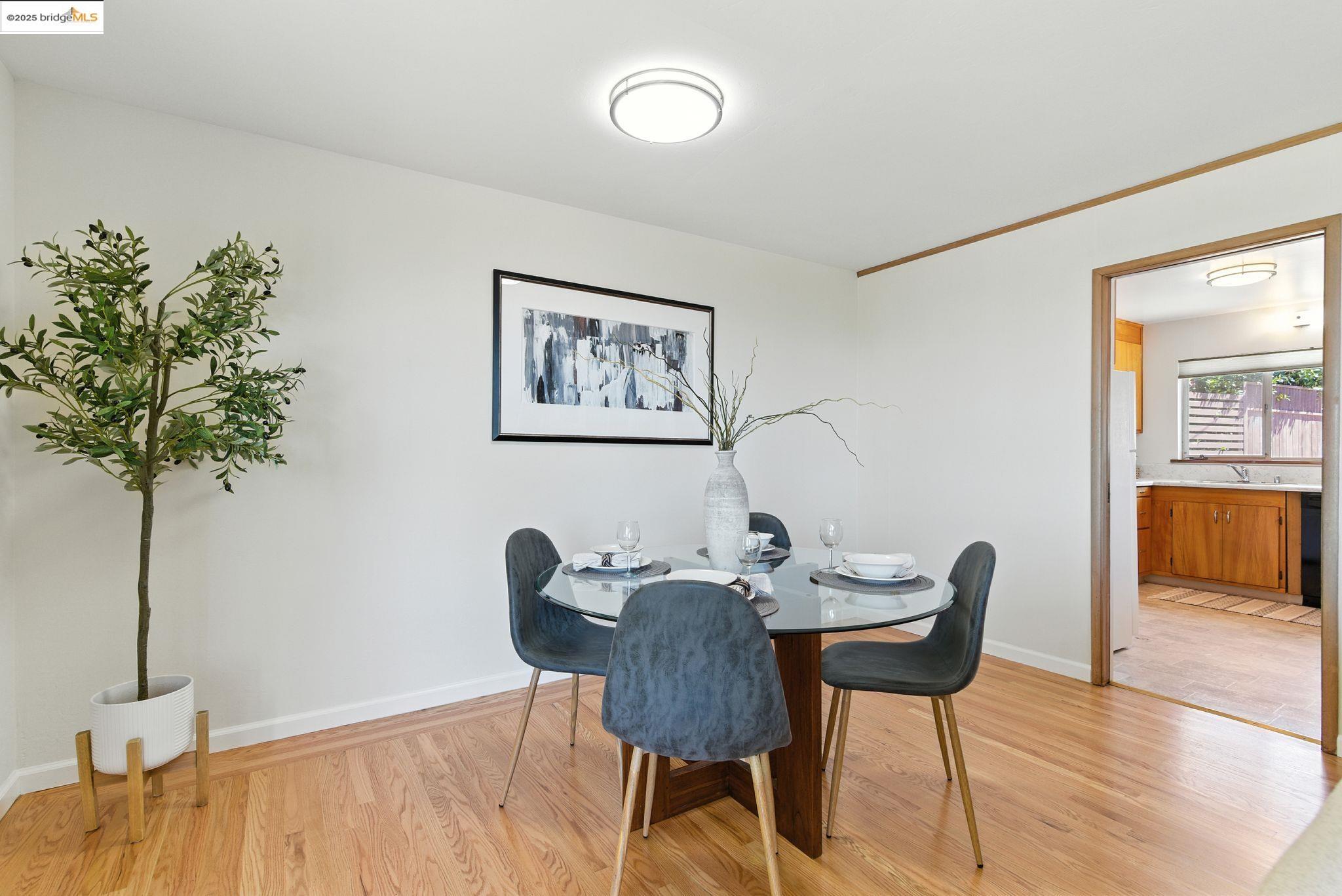 Detail Gallery Image 16 of 43 For 2679 Tamalpais Ave, El Cerrito,  CA 94530 - 4 Beds | 3 Baths