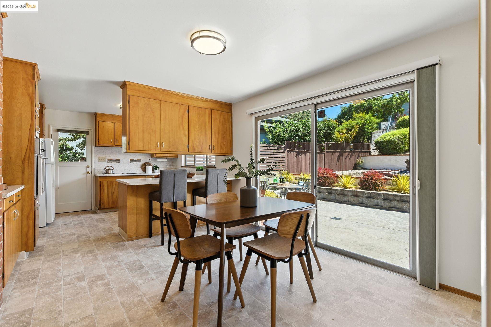 Detail Gallery Image 22 of 43 For 2679 Tamalpais Ave, El Cerrito,  CA 94530 - 4 Beds | 3 Baths